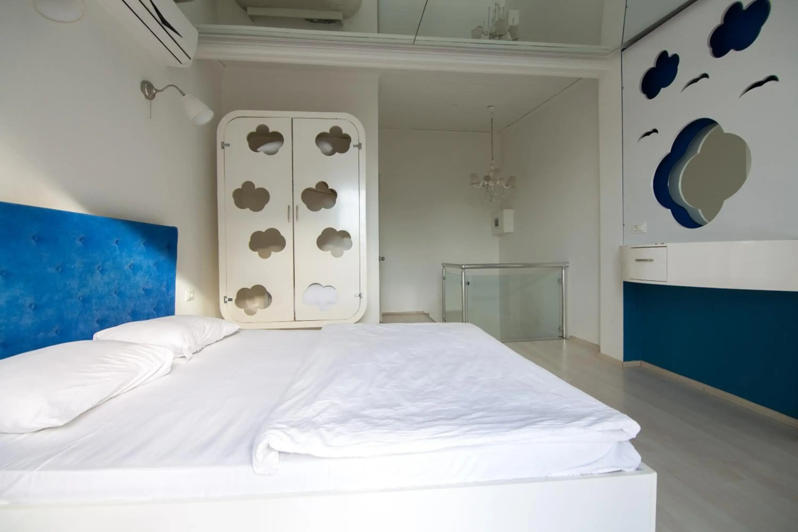 Element Suites