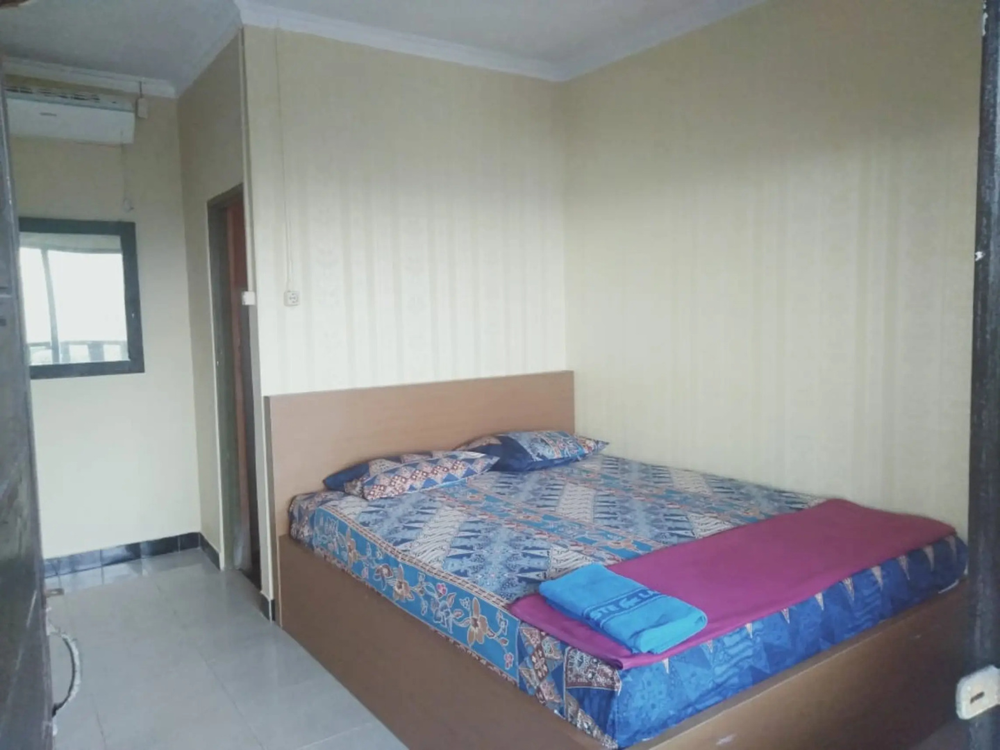 Penginapan BoB Home by ZUZU