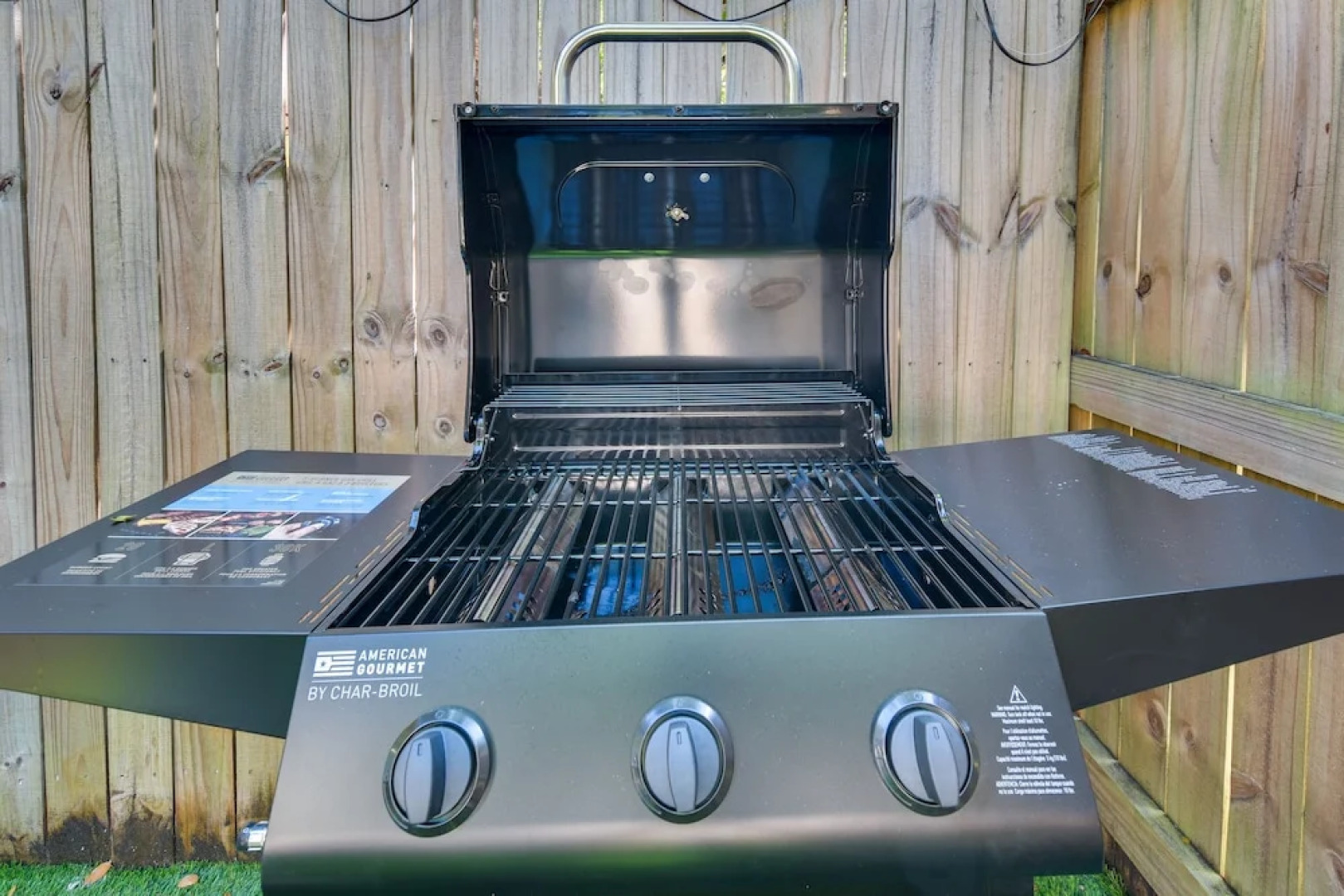 Opa-locka Townhome, 15 Mi to Miami Beach!