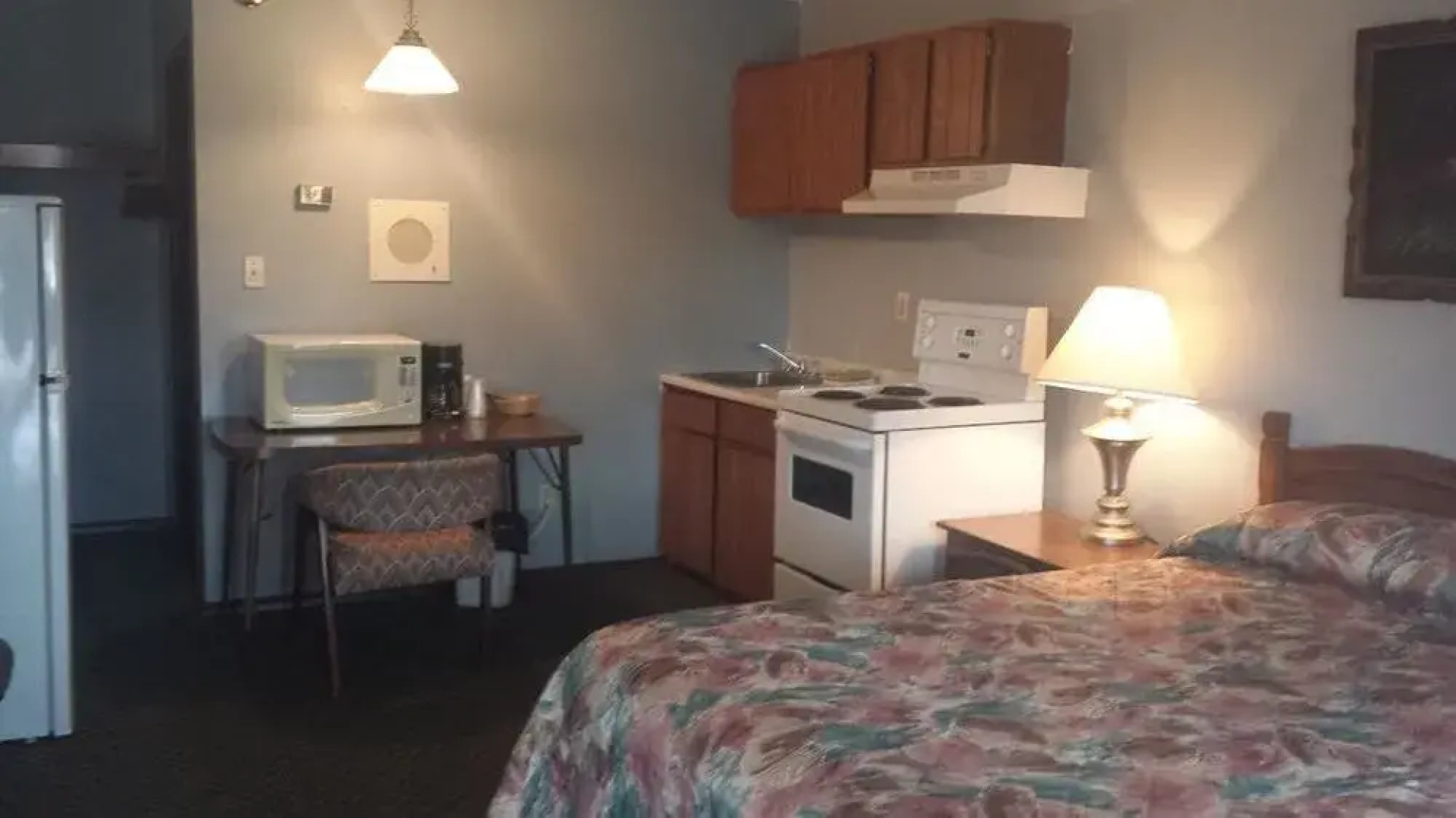 Pleasant Valley Motel