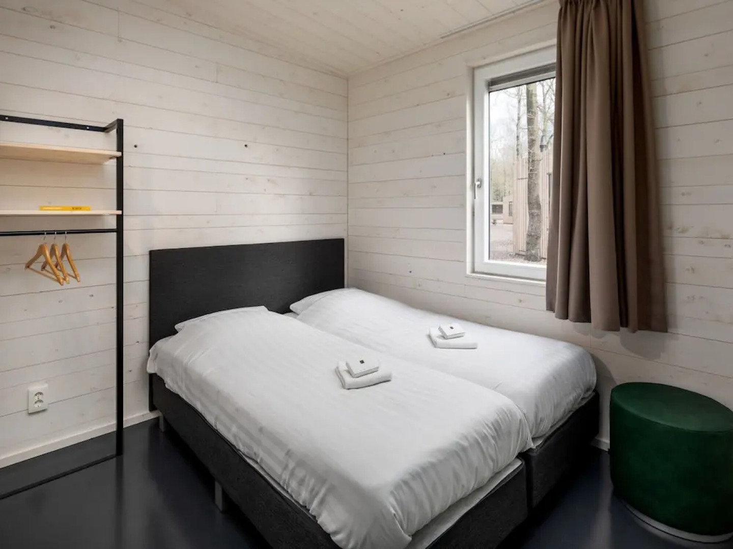 Water Lodge in Schaijk by the Waterside