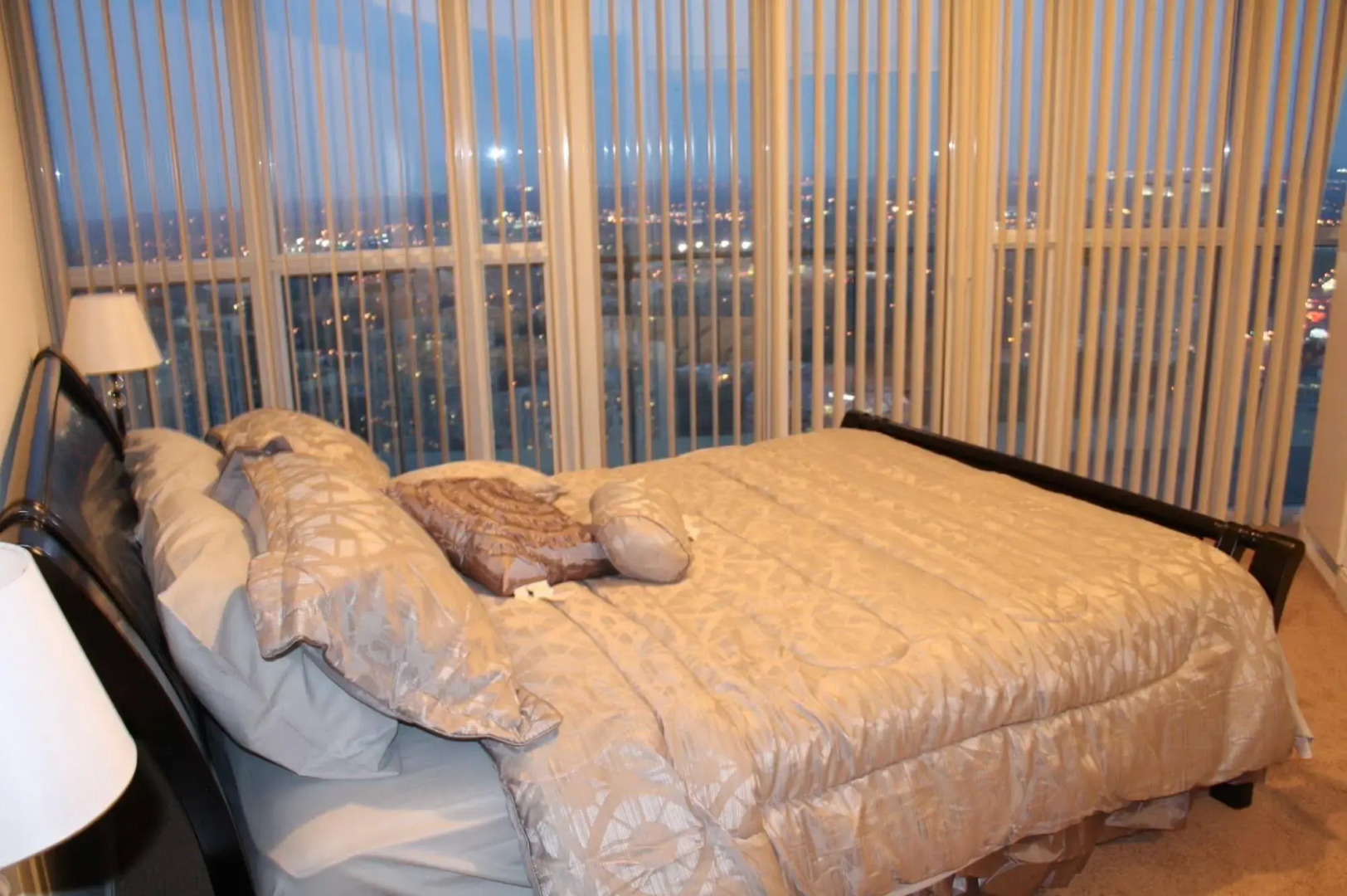 5025 Harvard Drive Suites by Mirage