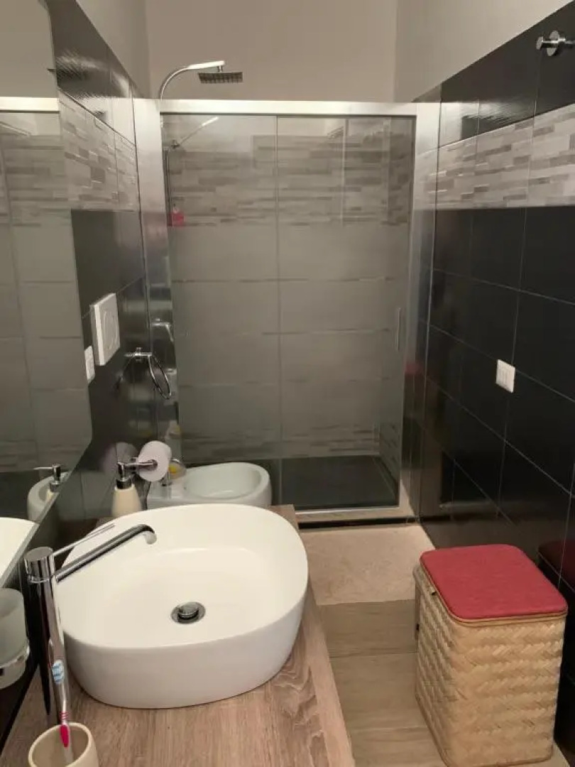 Appartamento in villa con piscina a 700m dal mare