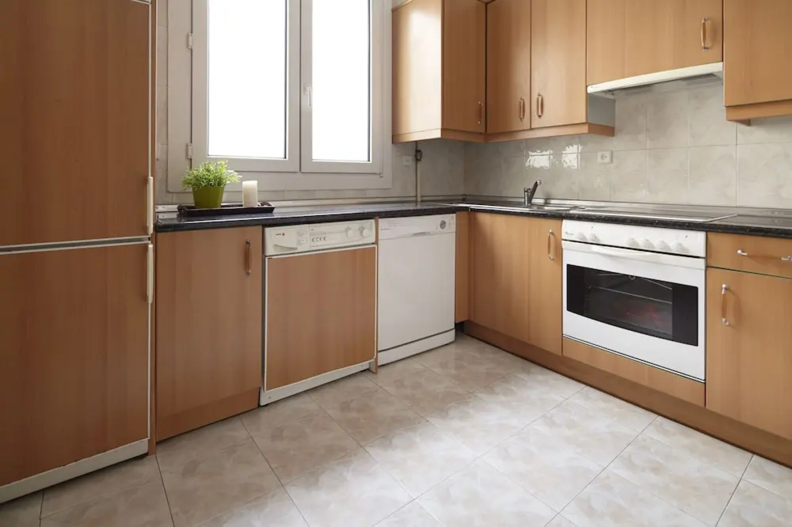 Marina Playa Apartment by FeelFree