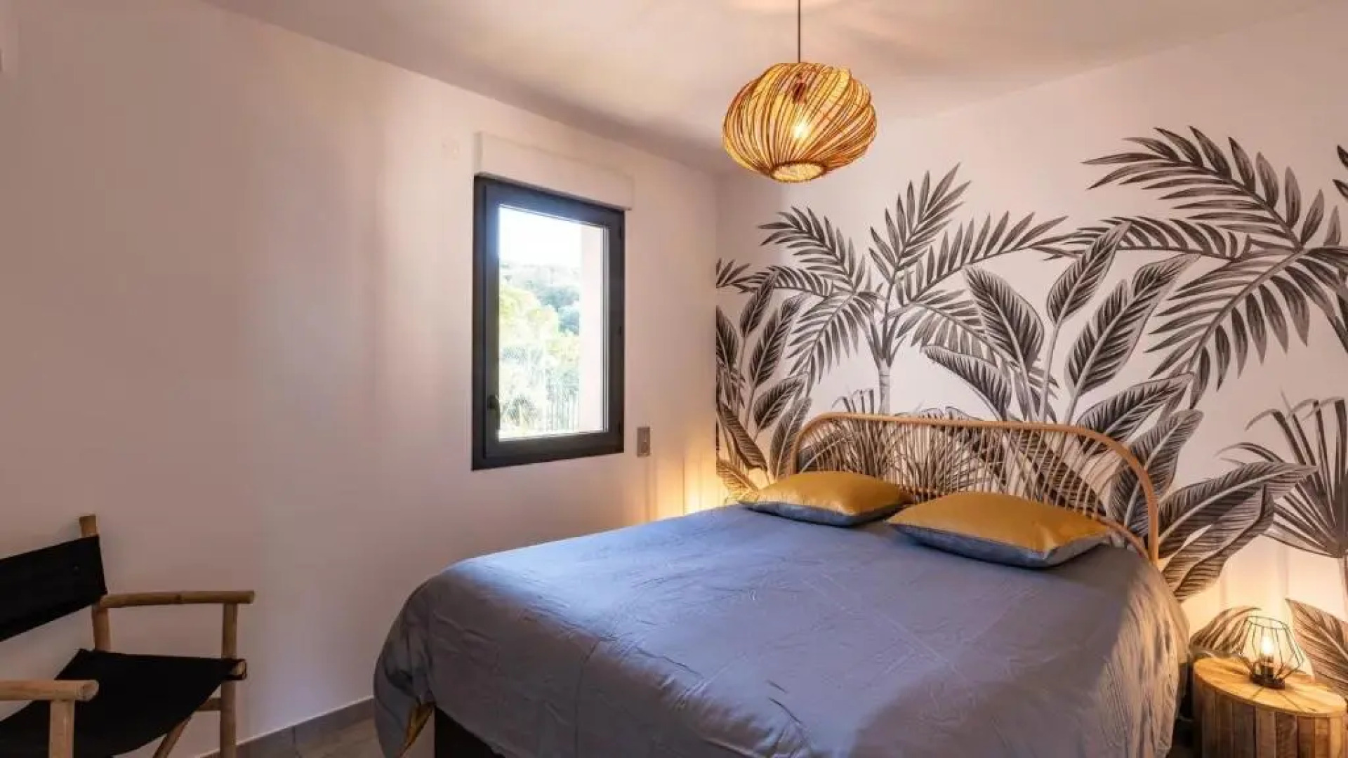 RIVAGES DE LA STAGNOLA T3 NEUF CLIMATISE vue panoramique Mer et Montagne à 200 m Plage LOCATION VOITURE possible