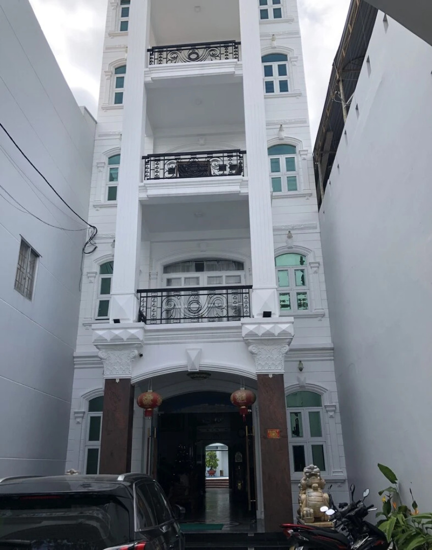 Oyo 696 Cam Ranh Hotel 1