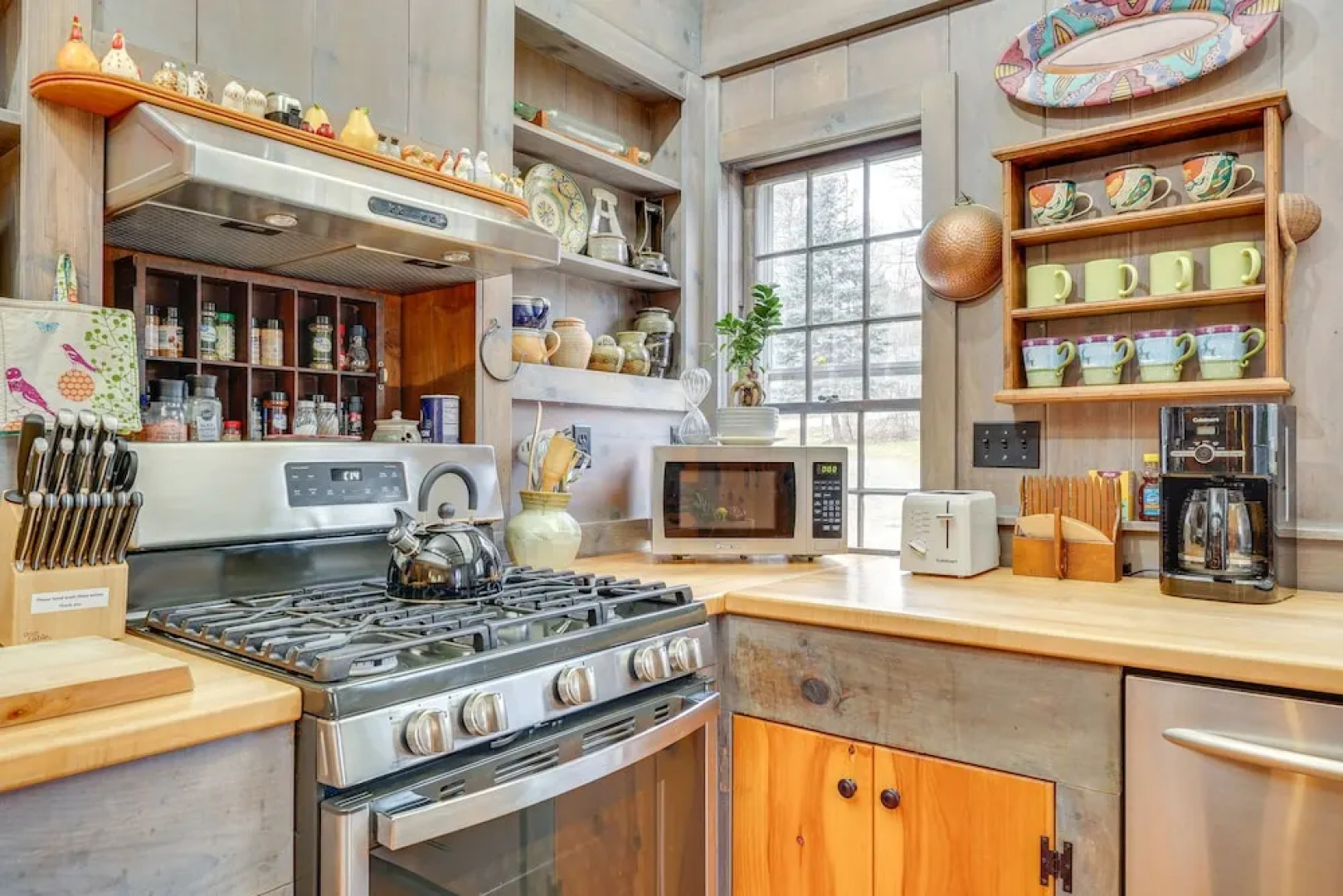 Manchester Center Home w/ Green Mtn Views!