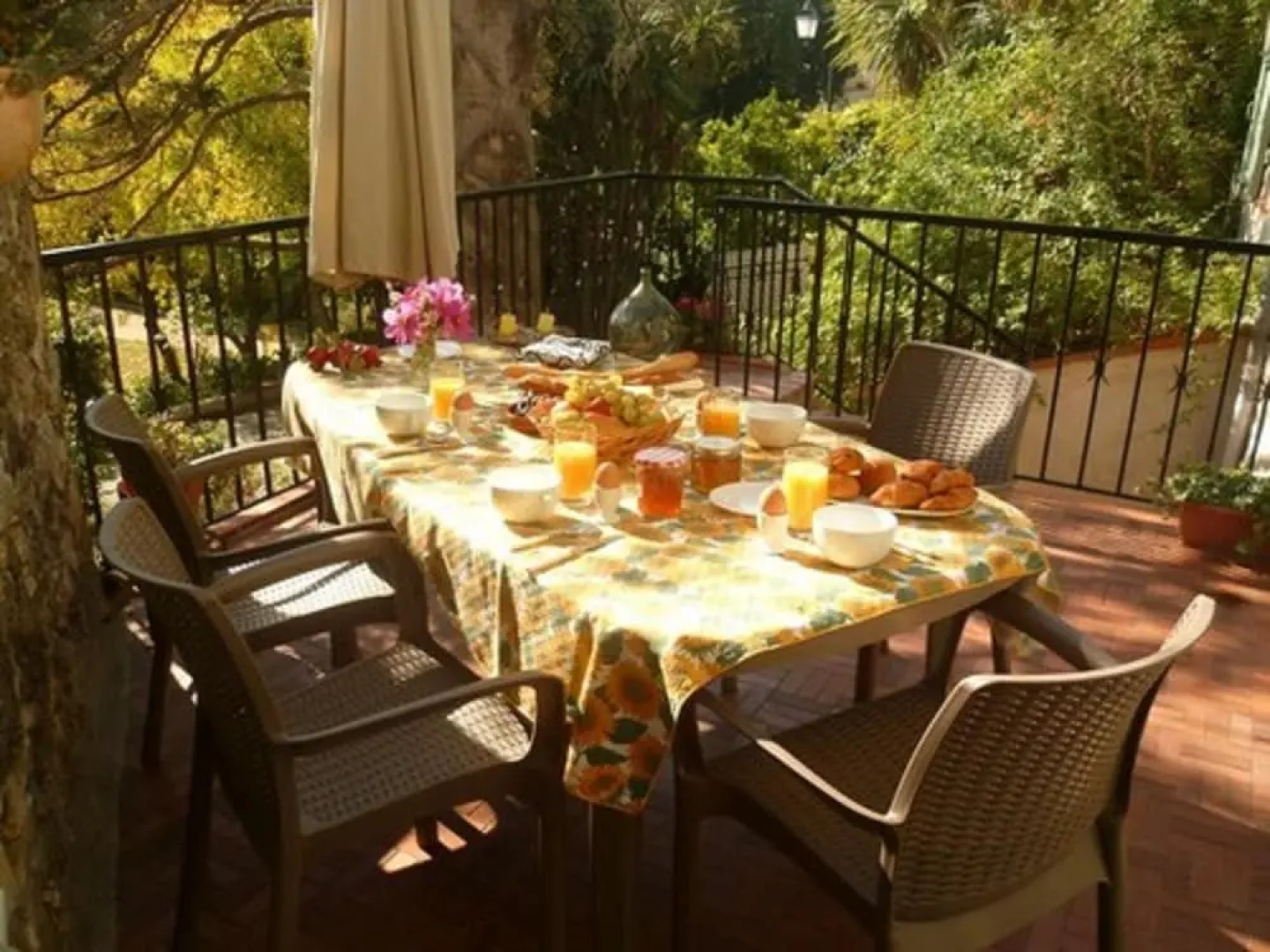 Les Violettes by Gites de France