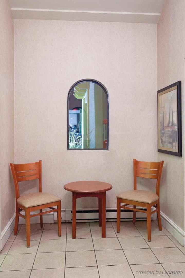 Spark by Hilton Rock Springs