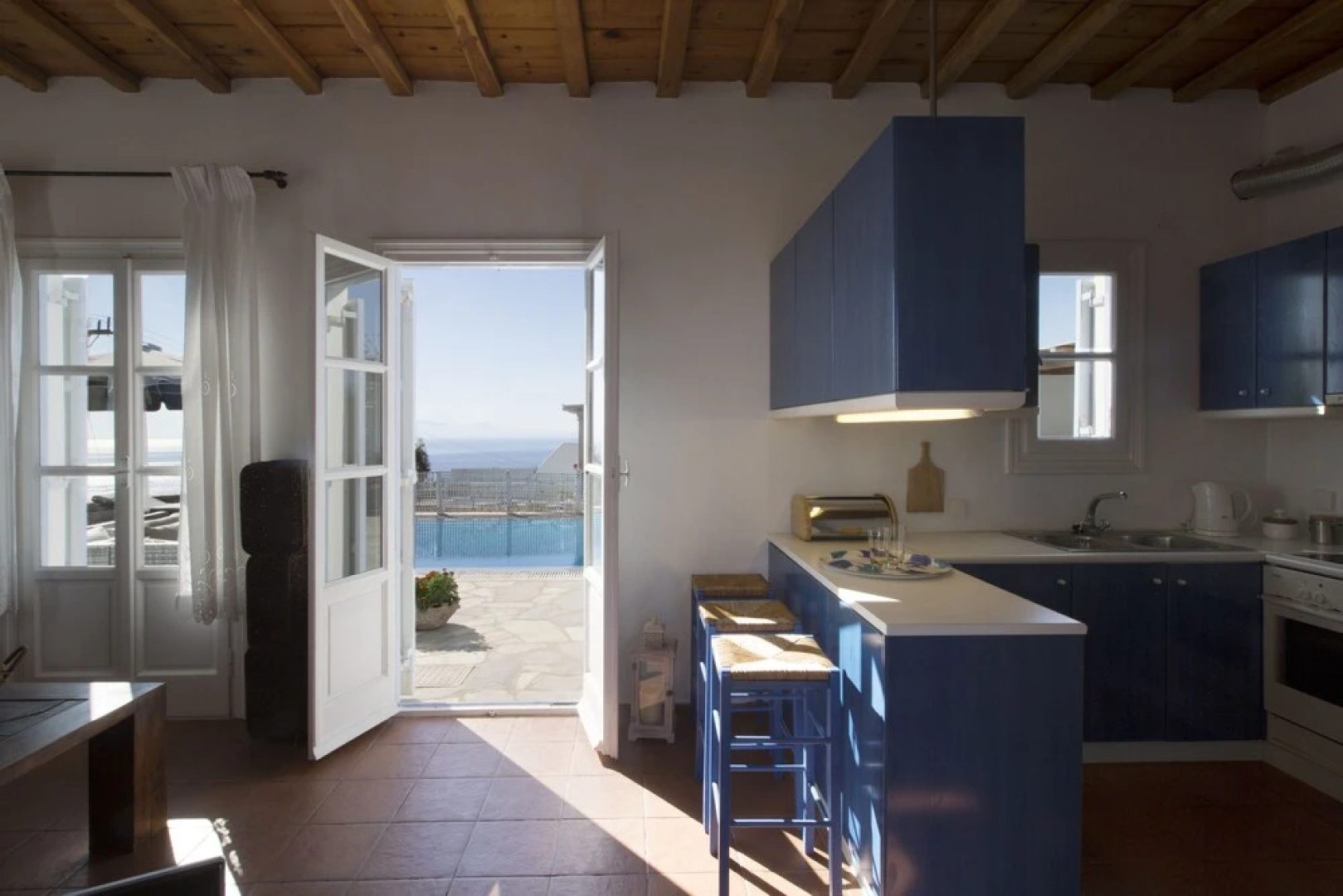 Psarrou villa for 10 guests, stunning sea views