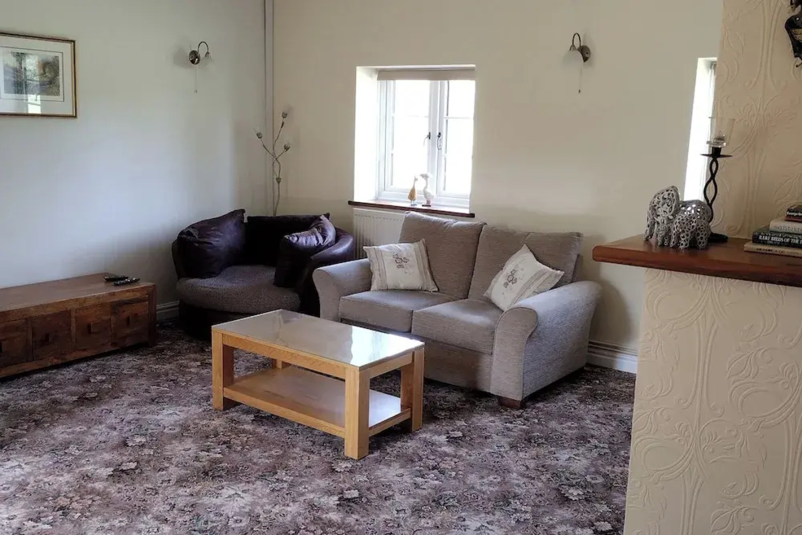 Tranquil Farlow Retreat, Sleeps 4 With Parking