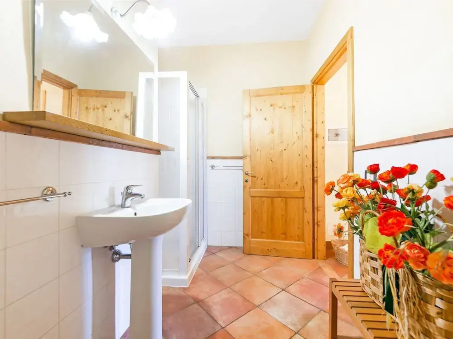 Cozy Holiday Home in Lamporecchio with Swimming Pool