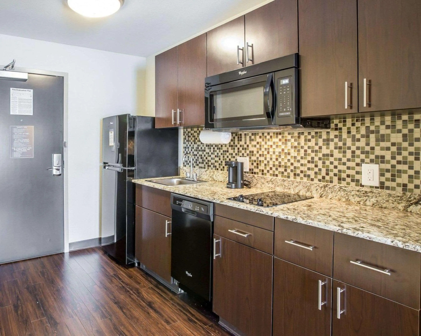 MainStay Suites Cartersville - Emerson Lake Point