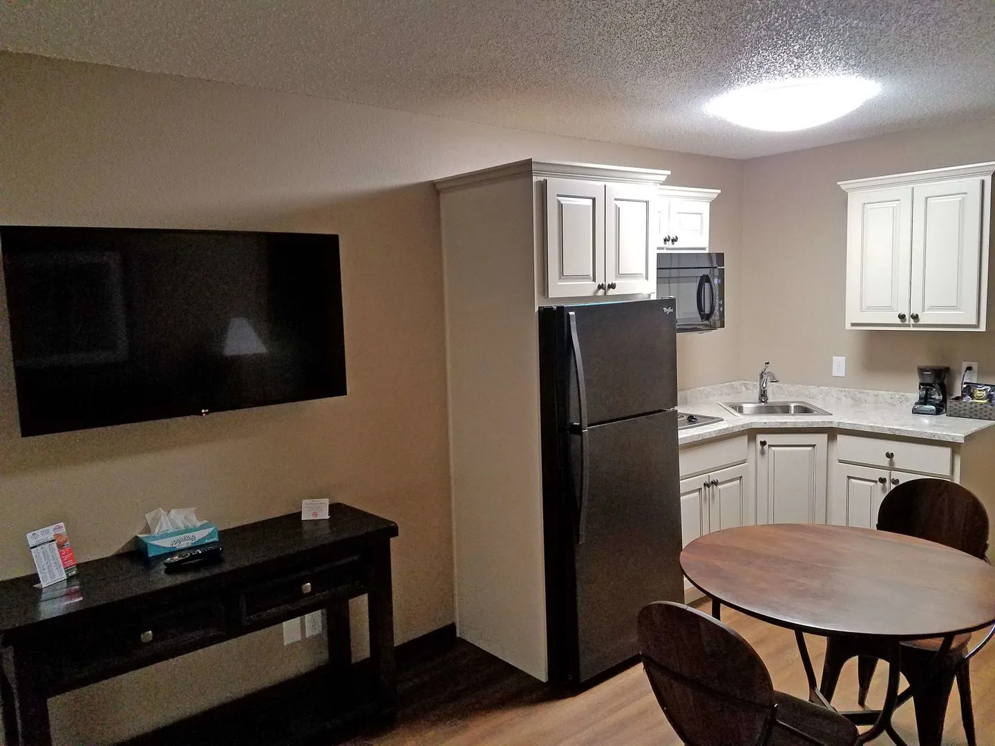 Americas Best Value Inn & Suites Bismarck