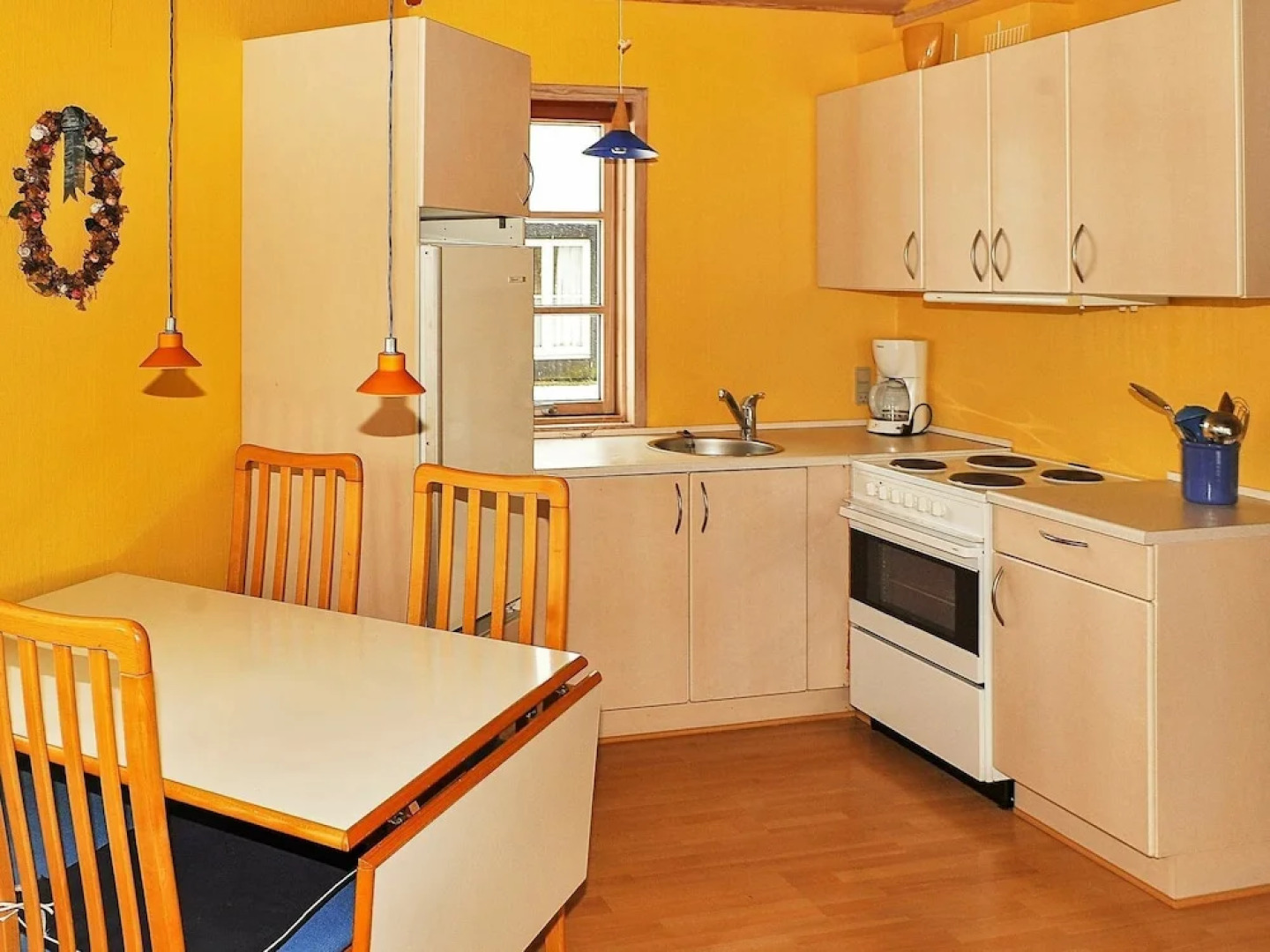 Cozy Cottage With a Scenic View in Hovborg