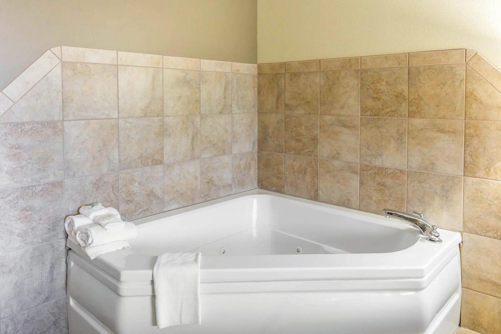 Comfort Inn & Suites Madisonville