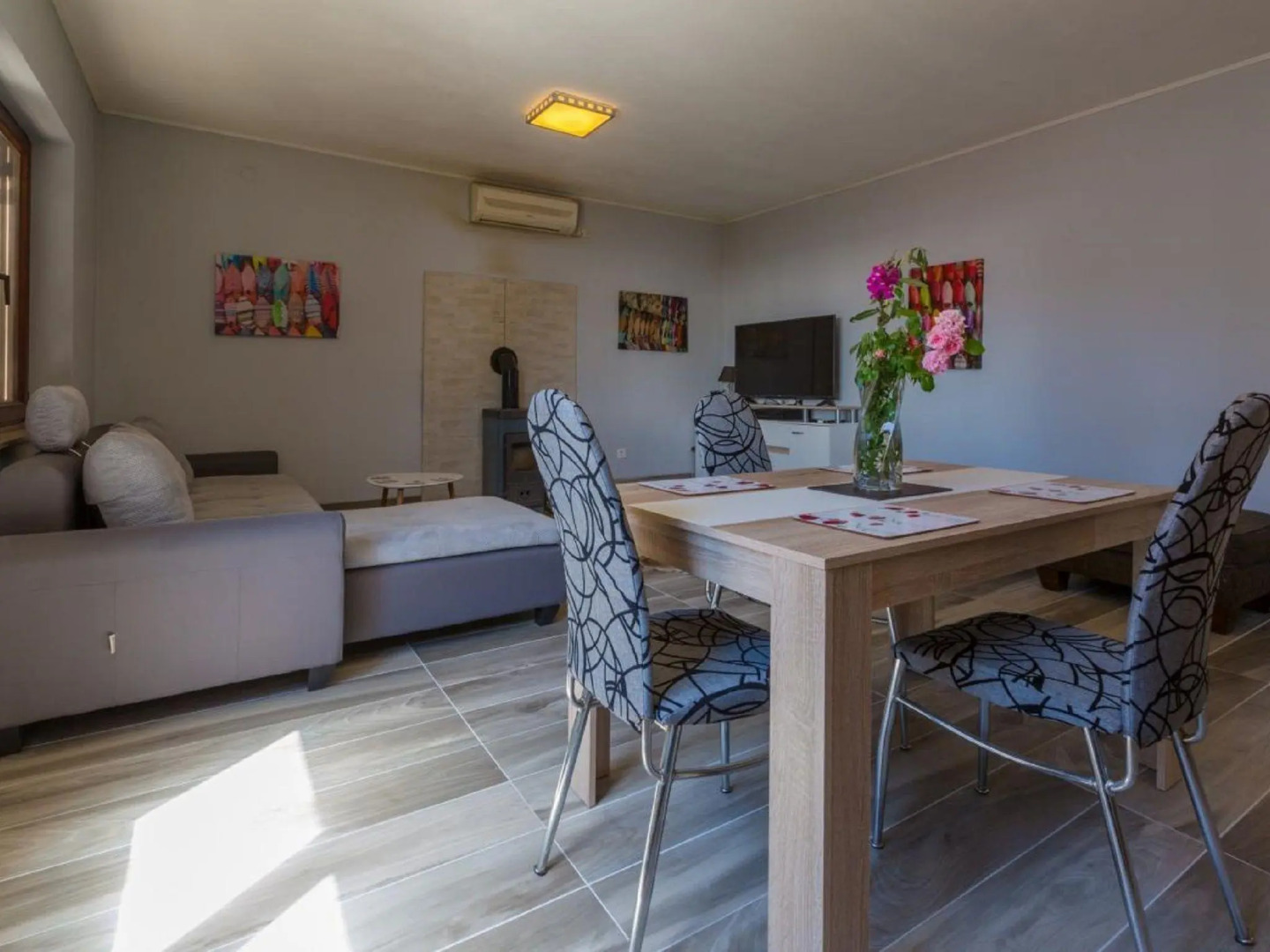 Large Holiday Home With Private Pool, Wellness & Sea View