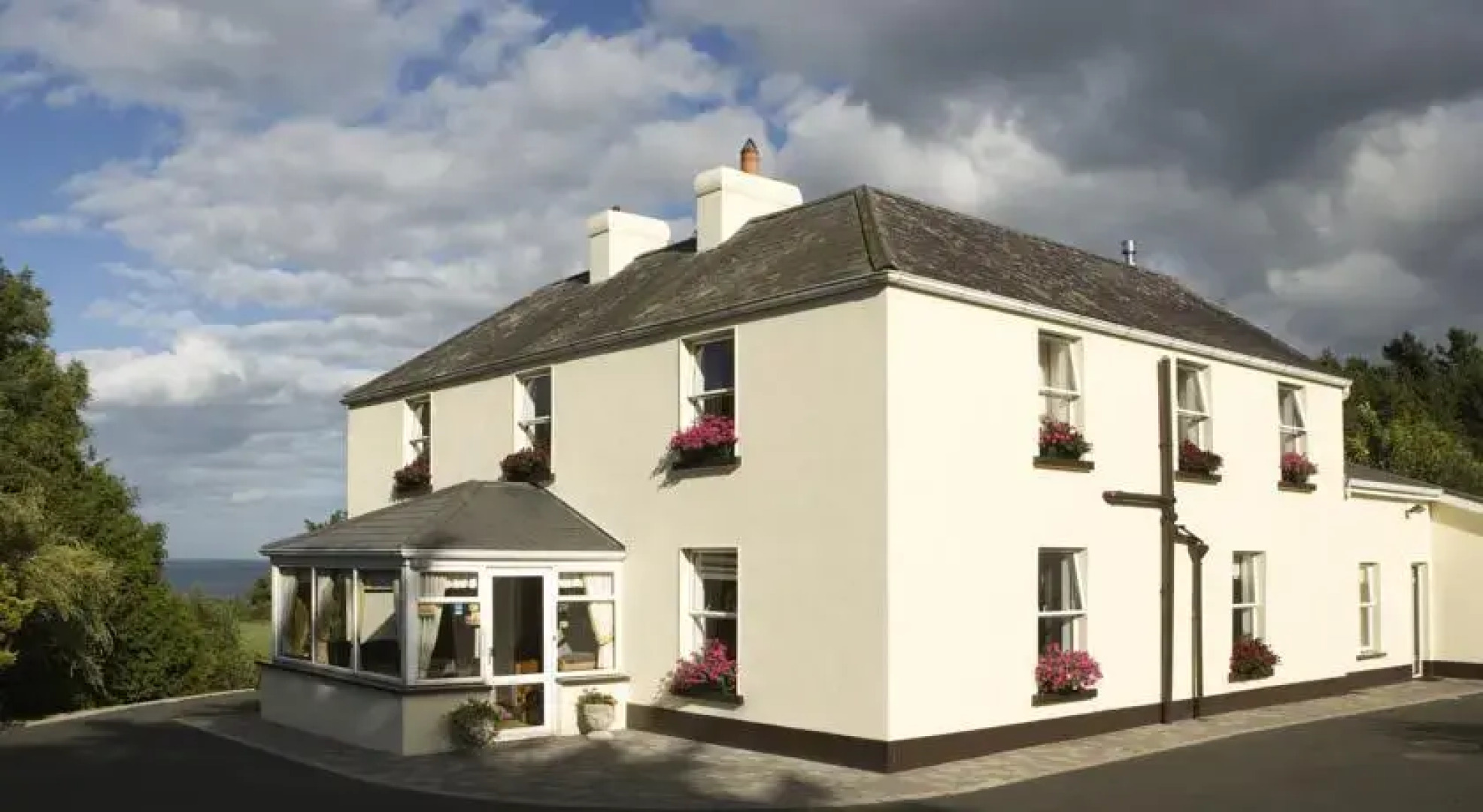 Moneylands Farm B&B & Self-Catering