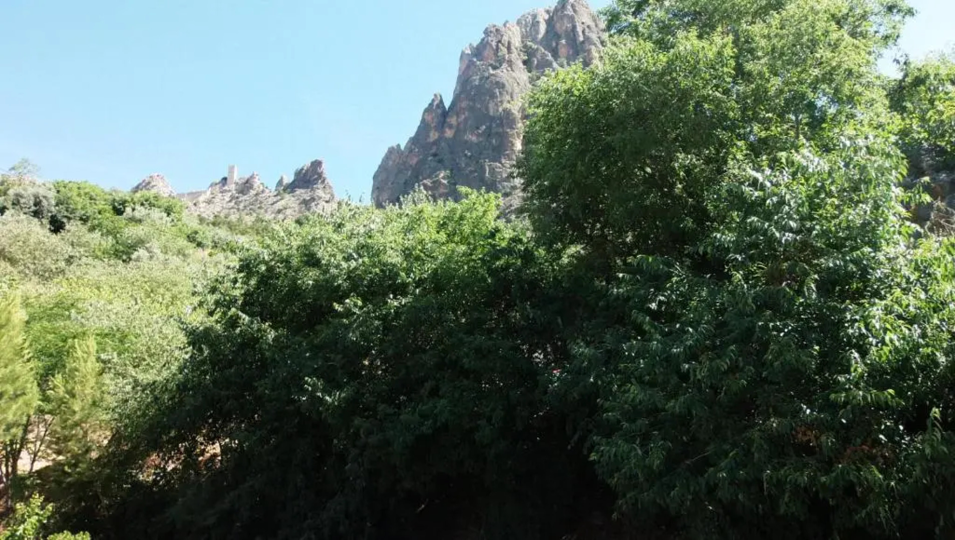 Casas La Piedra De Tíscar