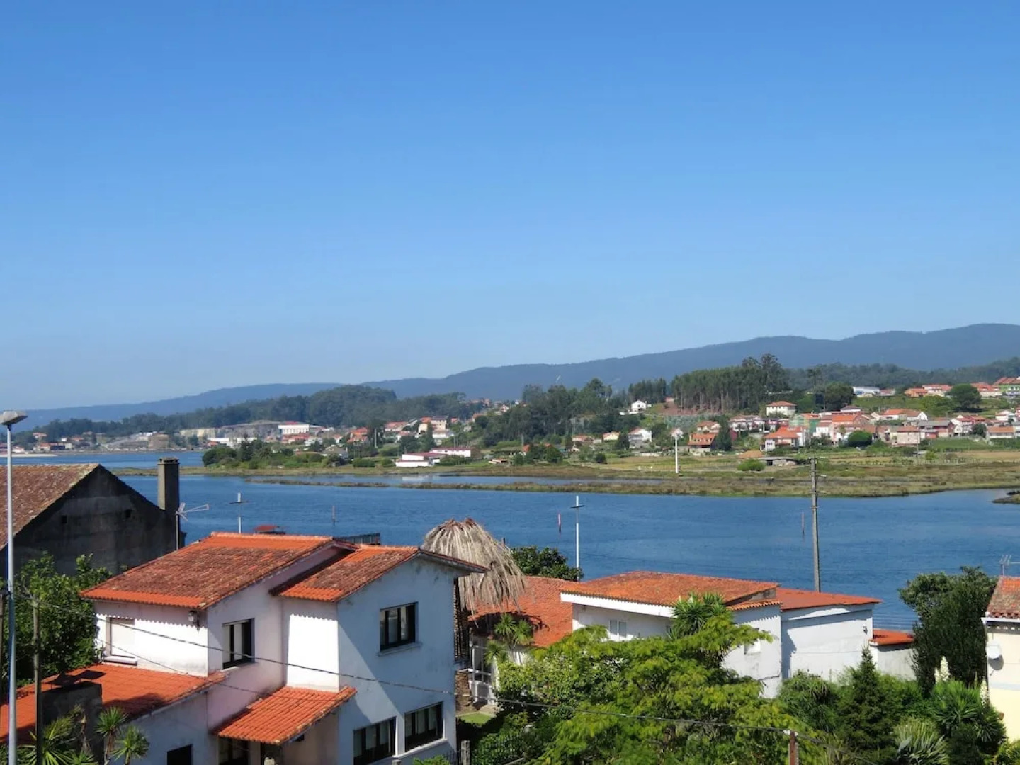 Apartment With 2 Bedrooms in Pontevedra, With Wonderful sea View and Wifi Near the Beach
