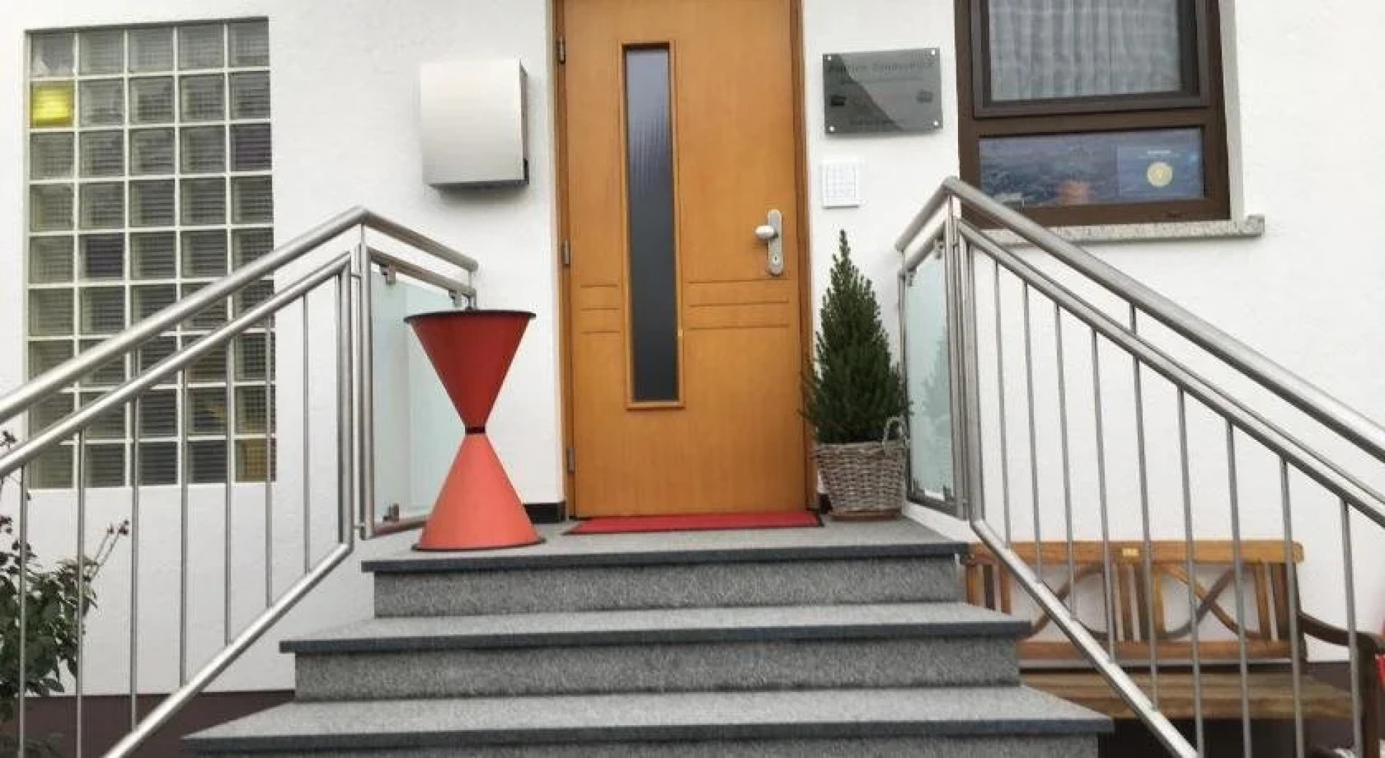 Taunusblick Ferienwohnung und Apartment