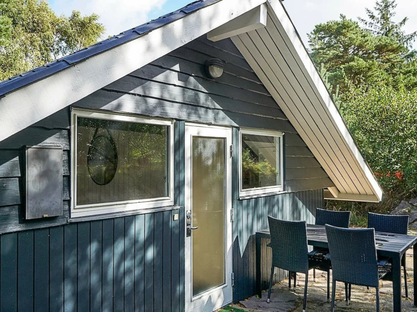 Magnificent Holiday Home in Aakirkeby near Sea