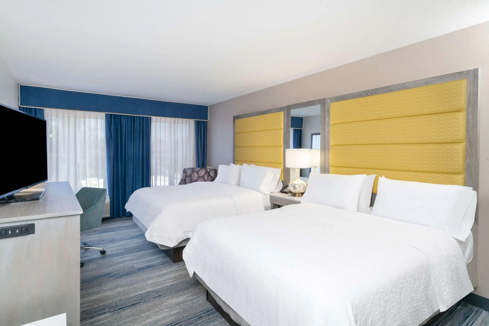 Hampton Inn and Suites Amelia Island Historic Harbor Front