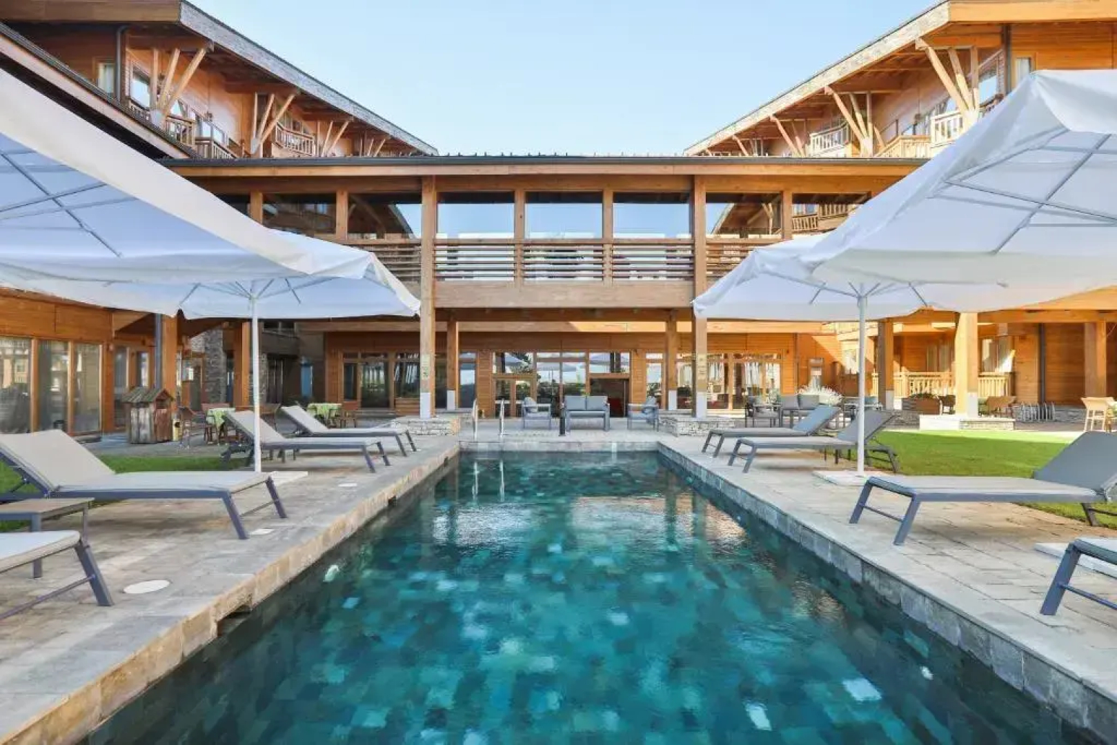 Pirin Golf & Country Club Apartment Complex