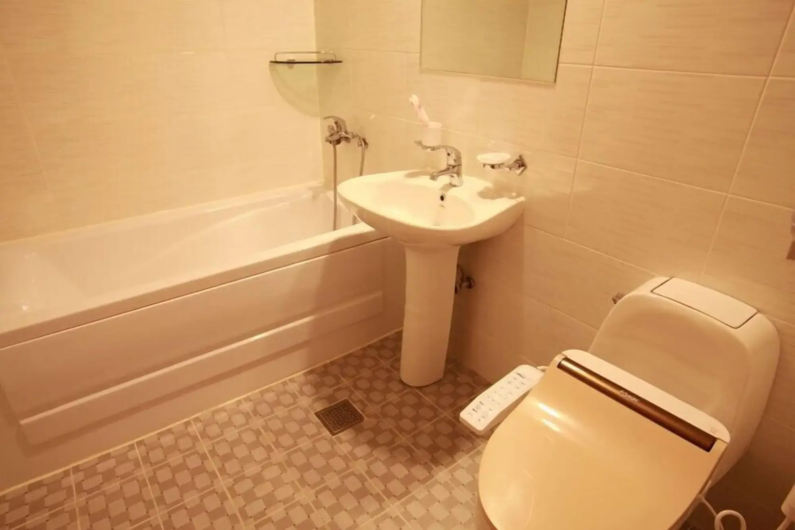 Goodstay Lanuit Hotel