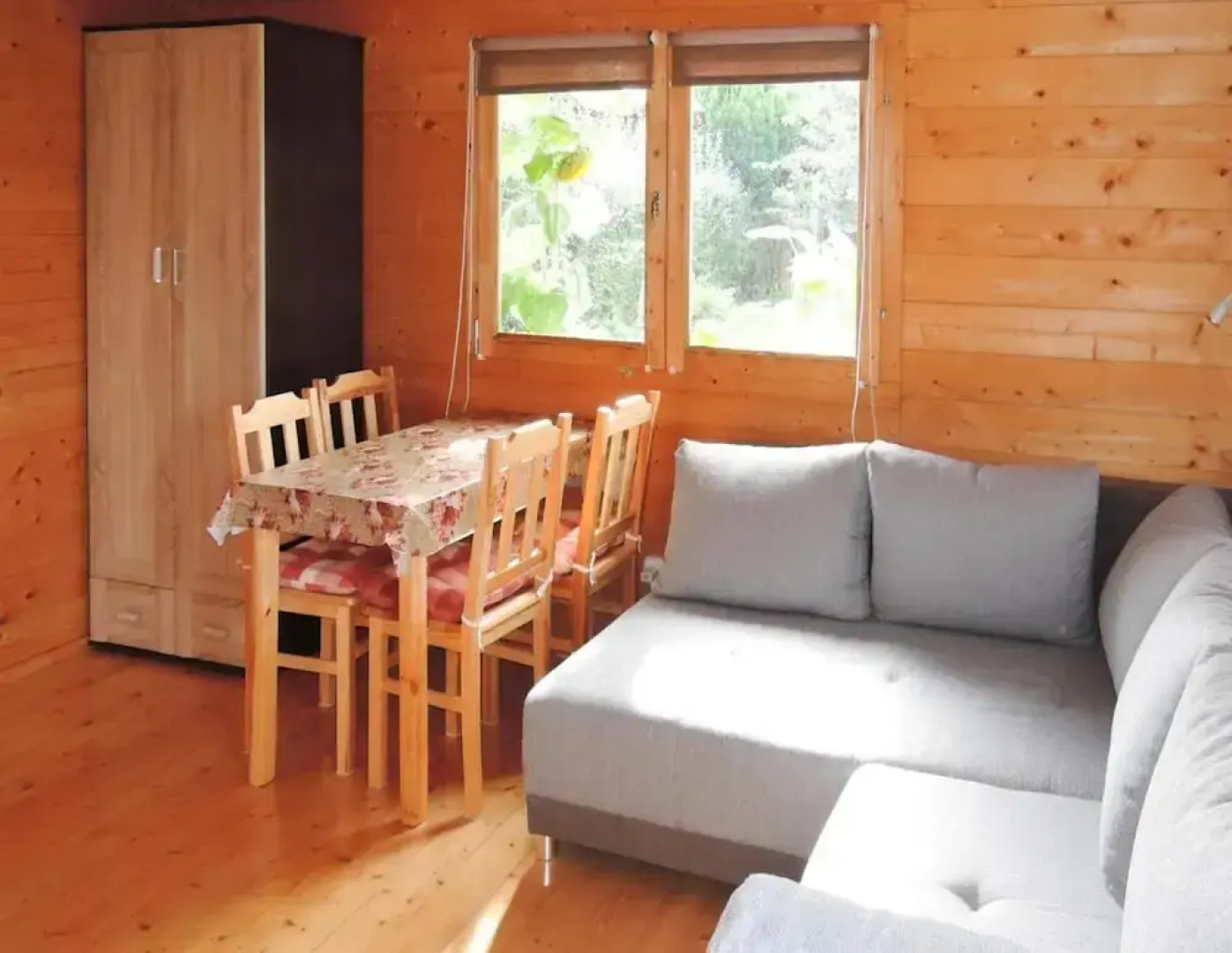 Bungalow With Terrace and Scenic Grounds