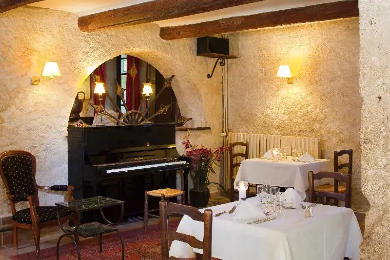 Logis Hostellerie Domaine De La Reynaude