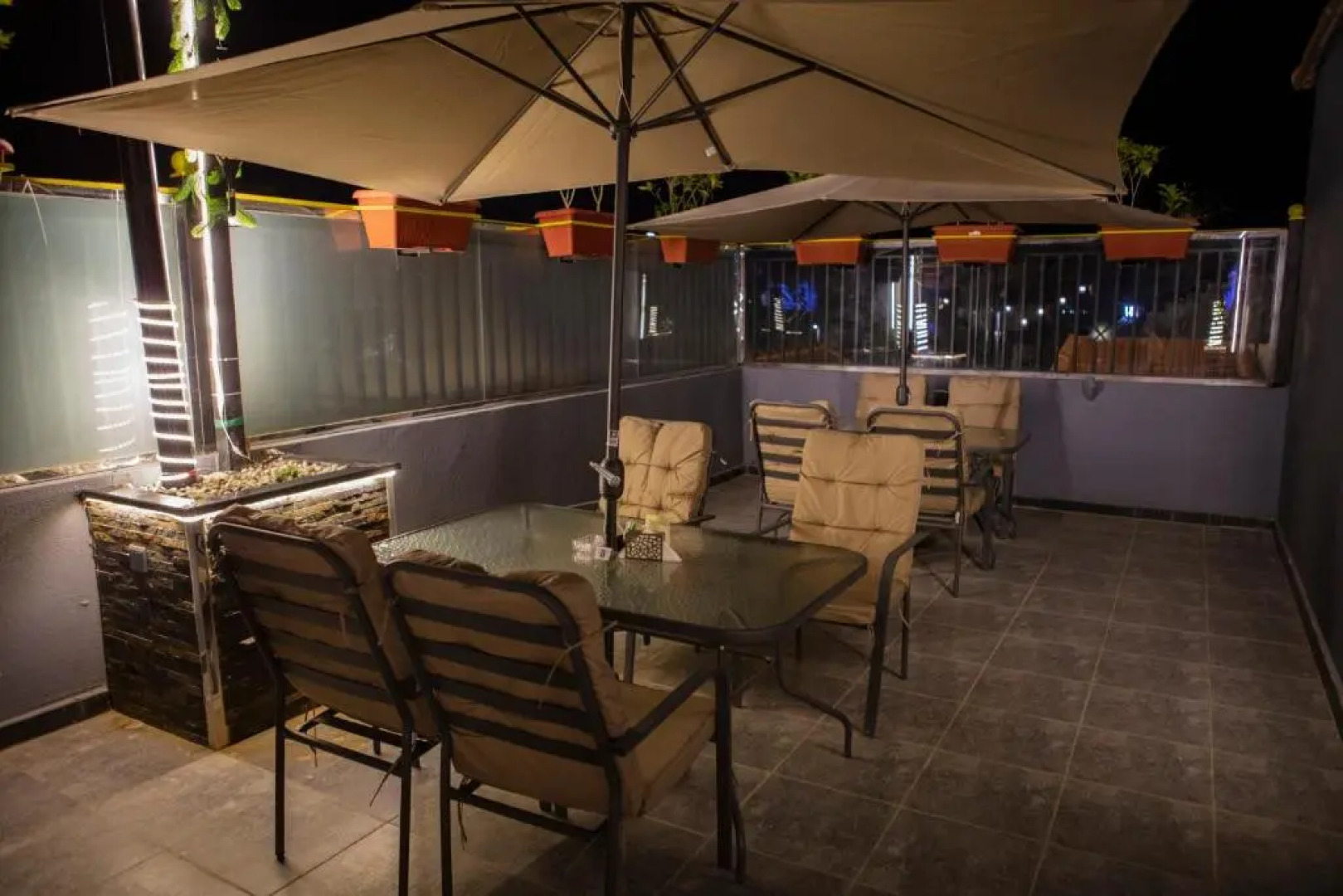 منتجع المخمل السياحي