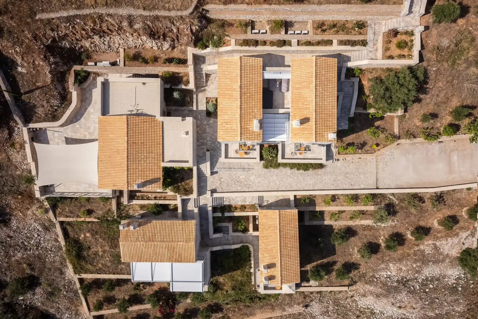 Trapela Limeni Luxury Suites