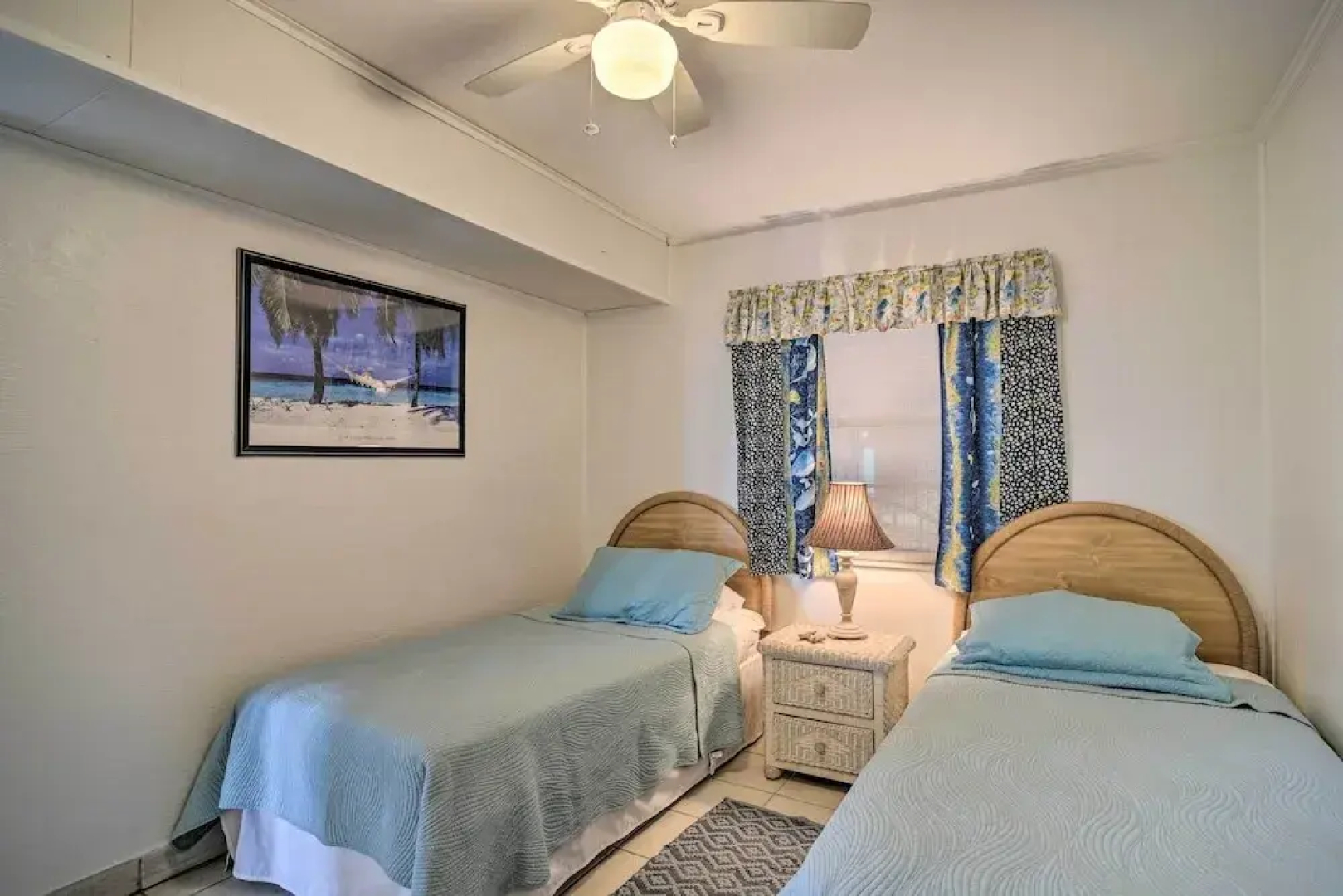 Breezy & Beachy Belleair Condo: 12 Steps to Shore!