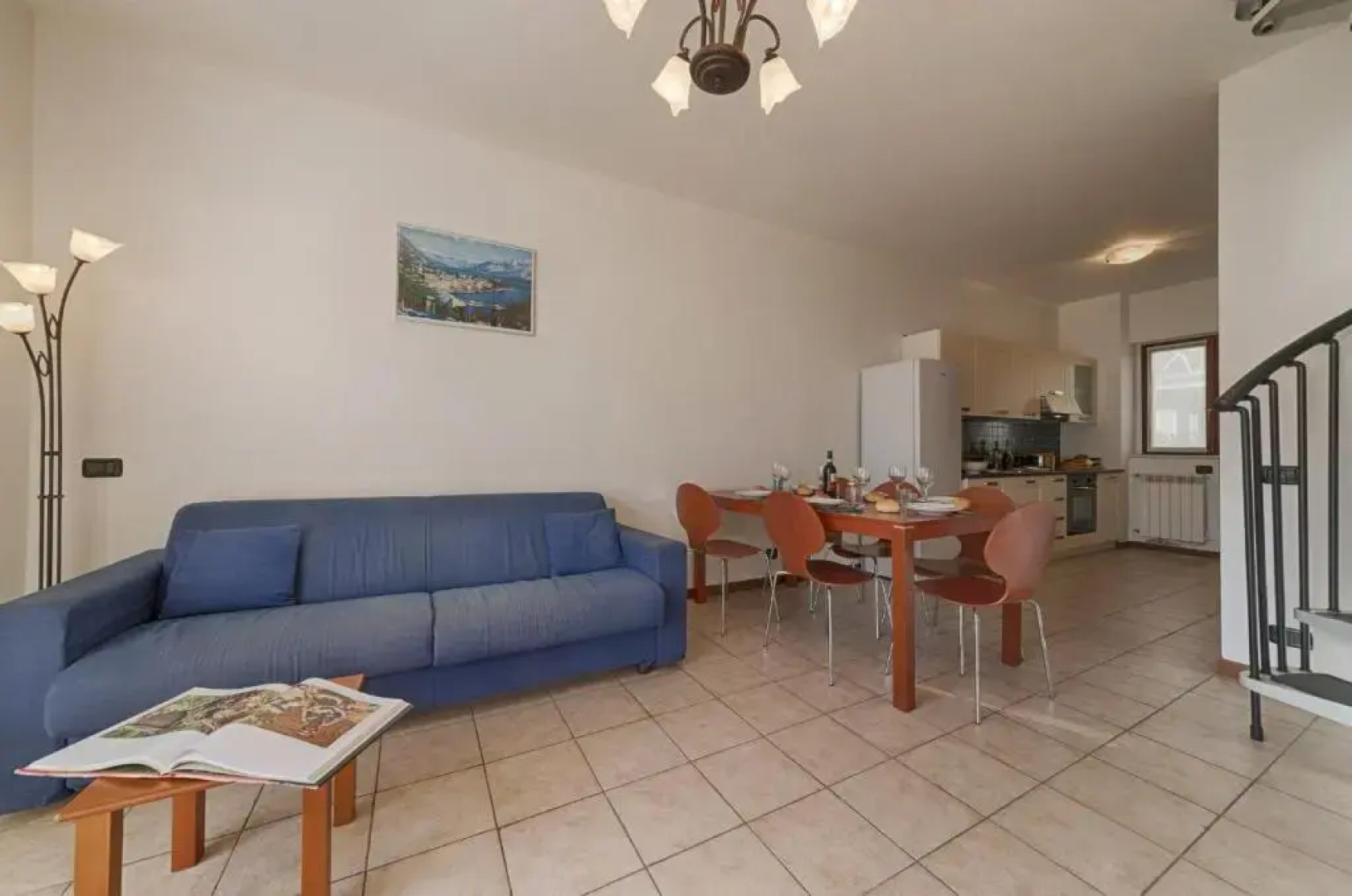 3-Bedroom Lakeview Apartment At The Lake