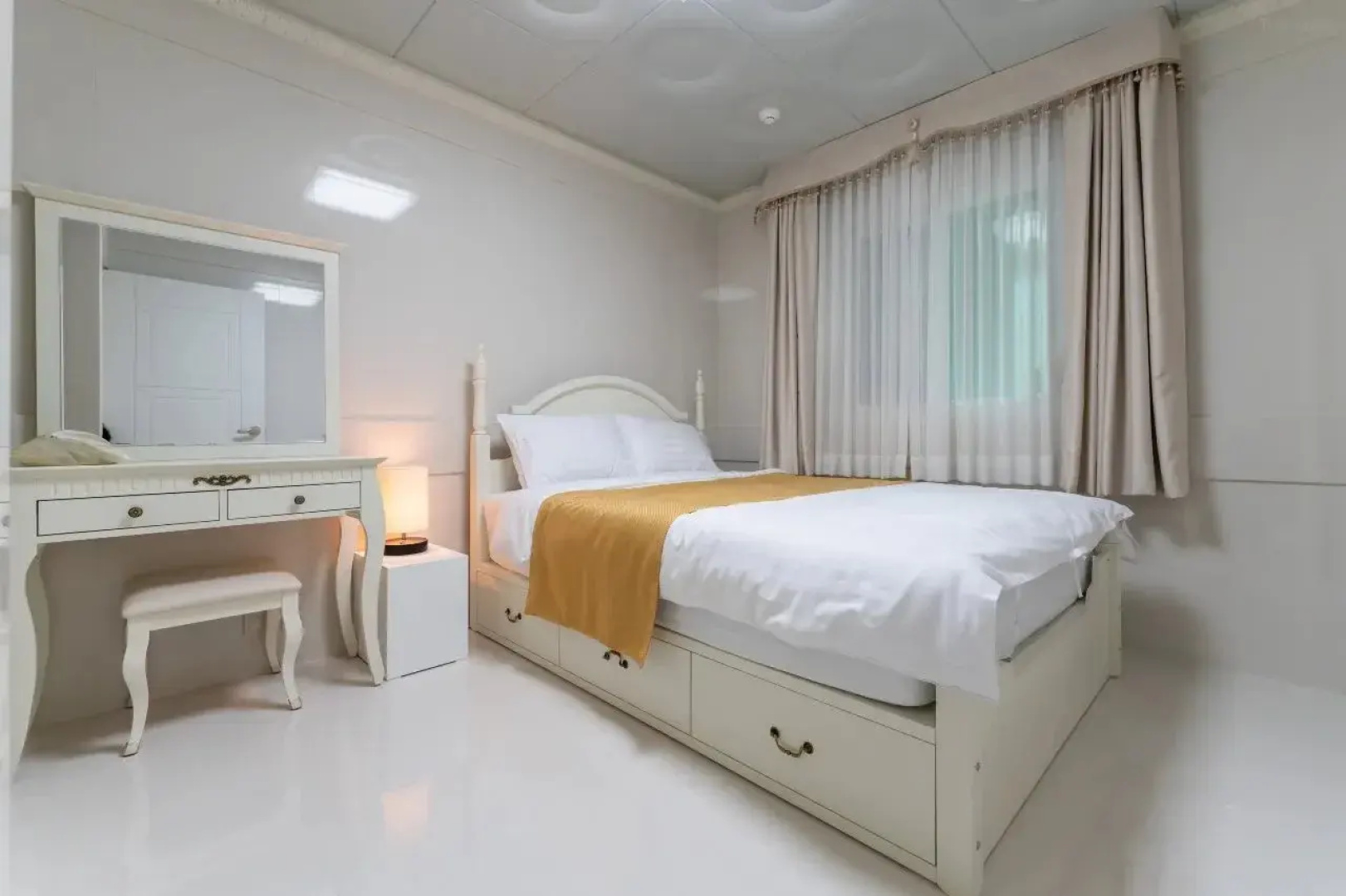 Taebaek Hotel