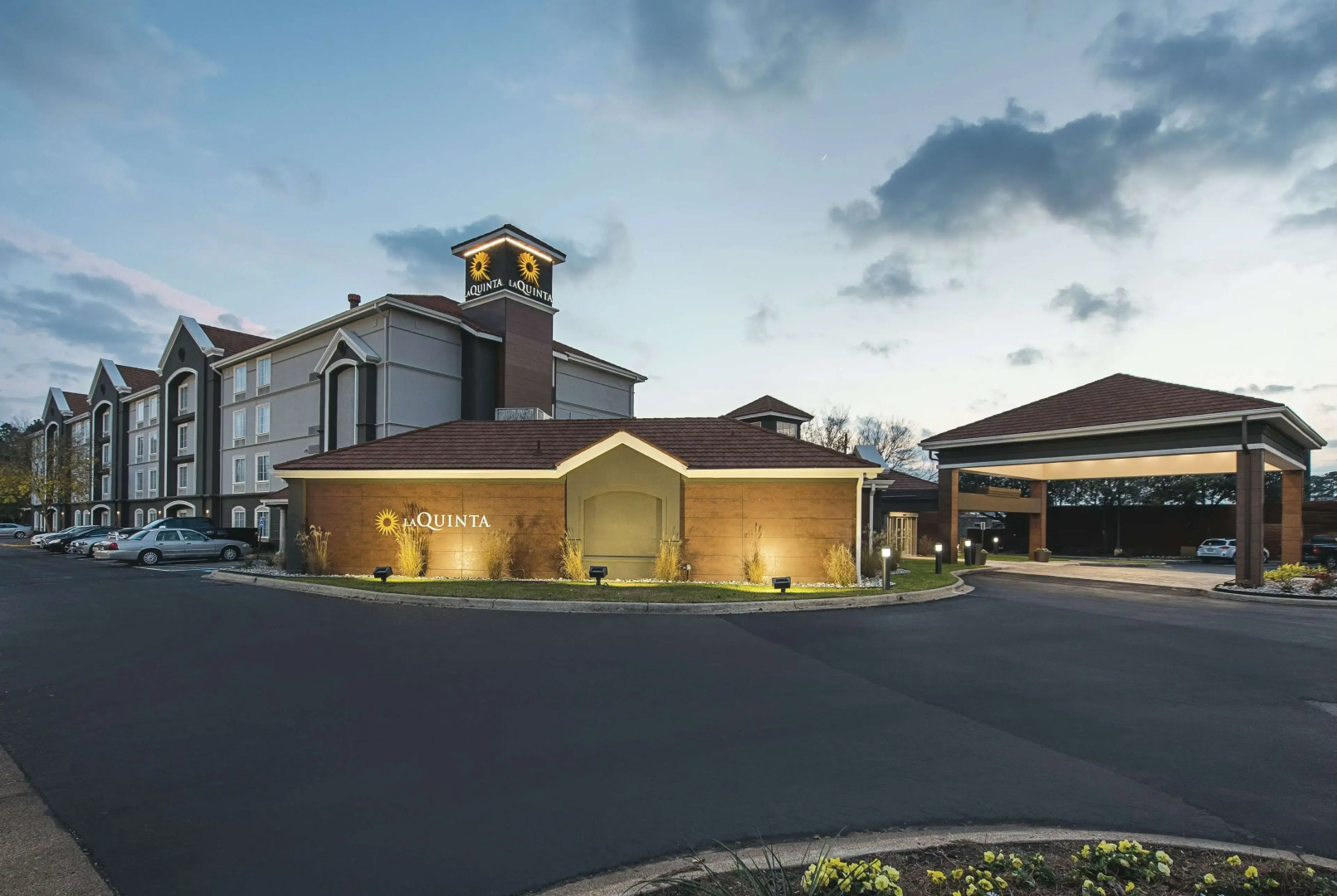 La Quinta Inn & Suites by Wyndham Shreveport Airport