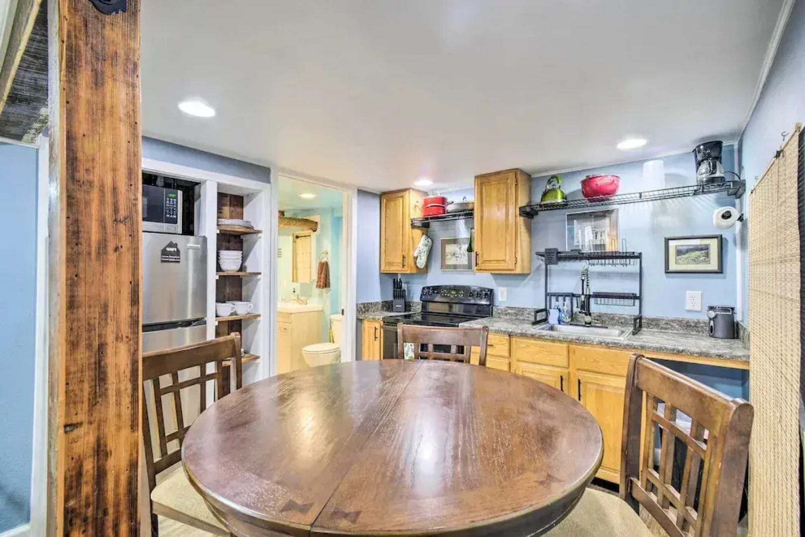 Bremerton Apartment 2 Mi to Boardwalk!