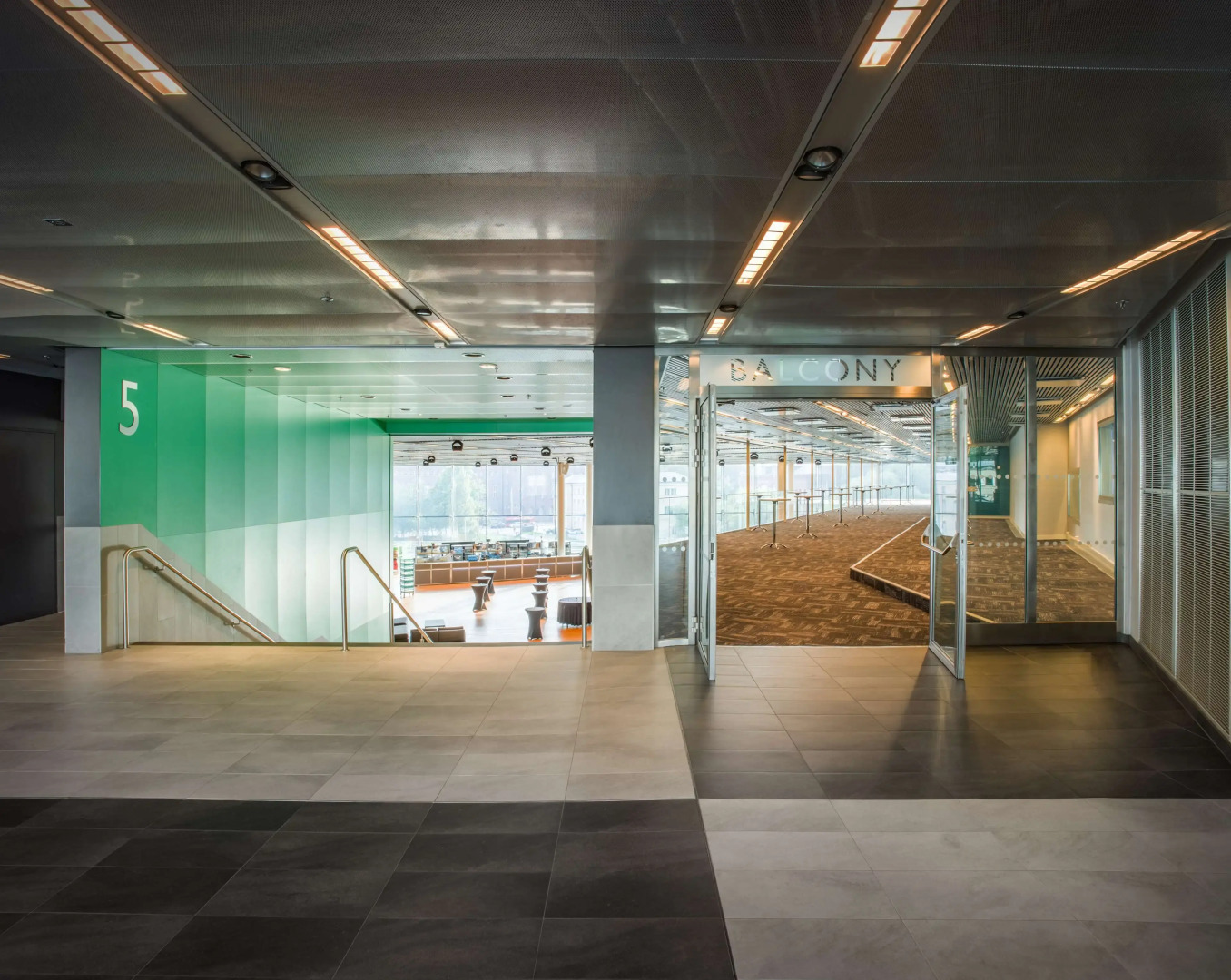 Radisson Blu Waterfront Hotel