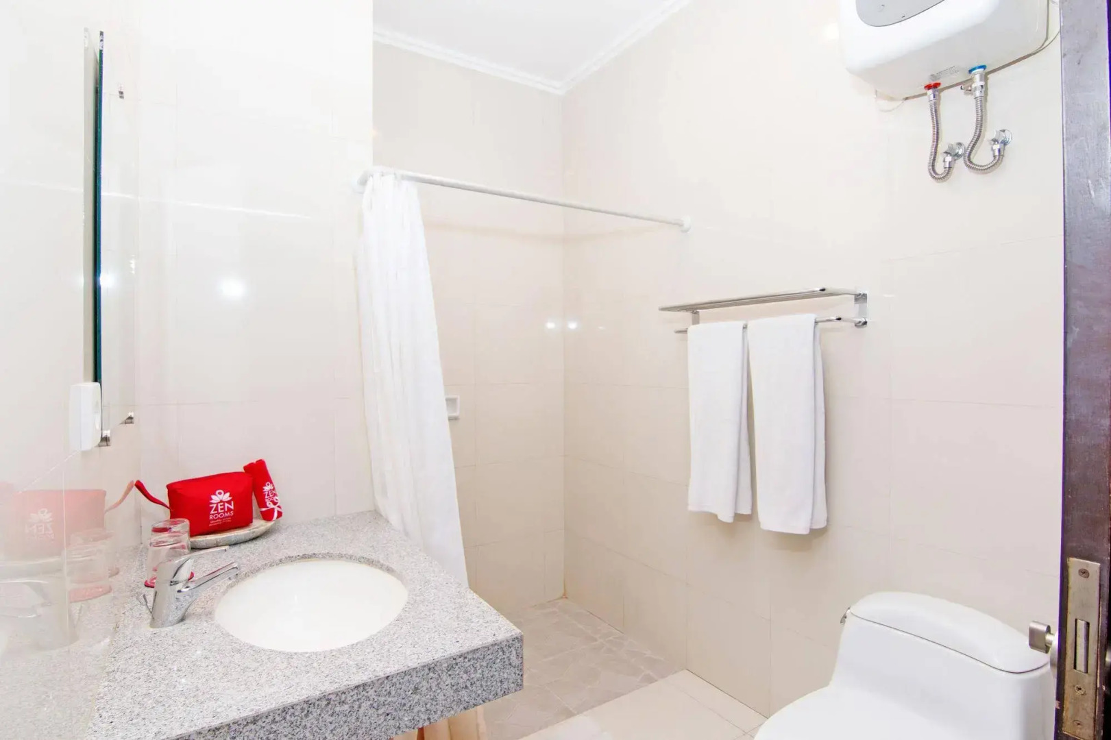 ZEN Rooms Raya sririt singaraja