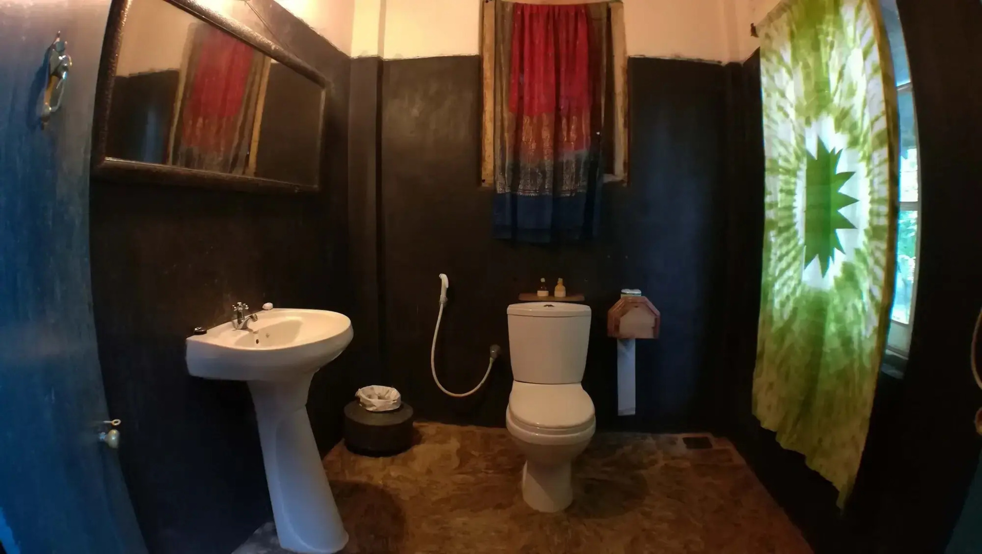 The Kandy Samadhi Centre