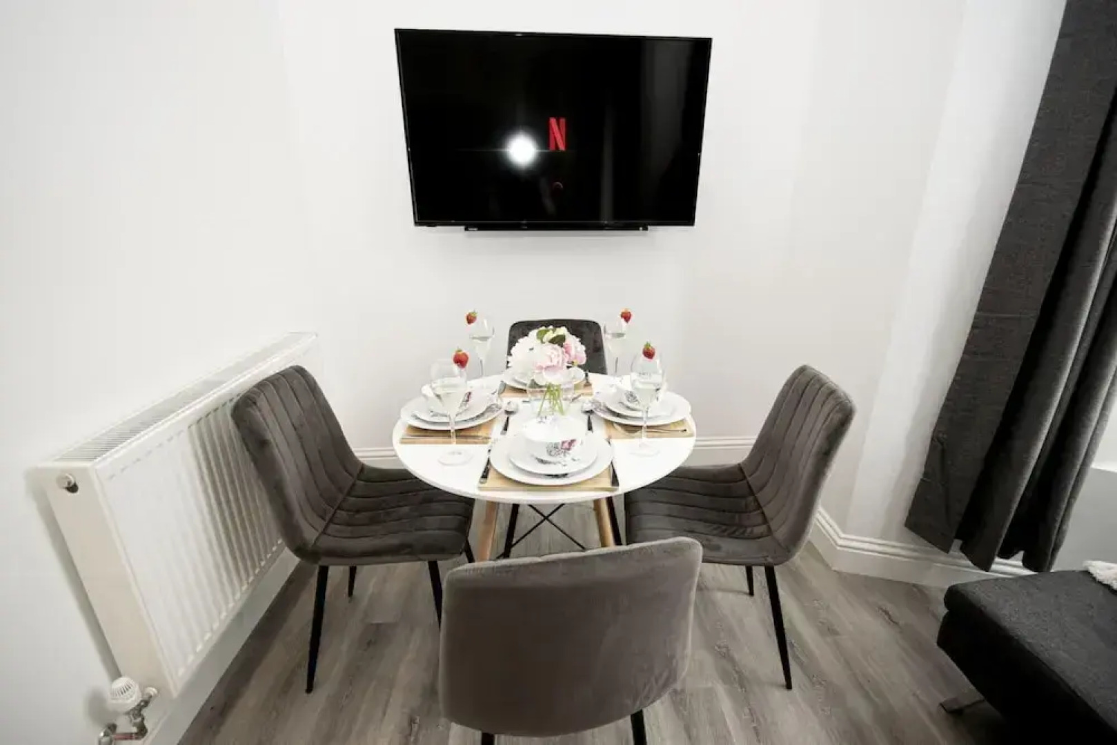 Baker Chambers Lovely Self-catering Apartment Located Within a Beautifully Renovated Building