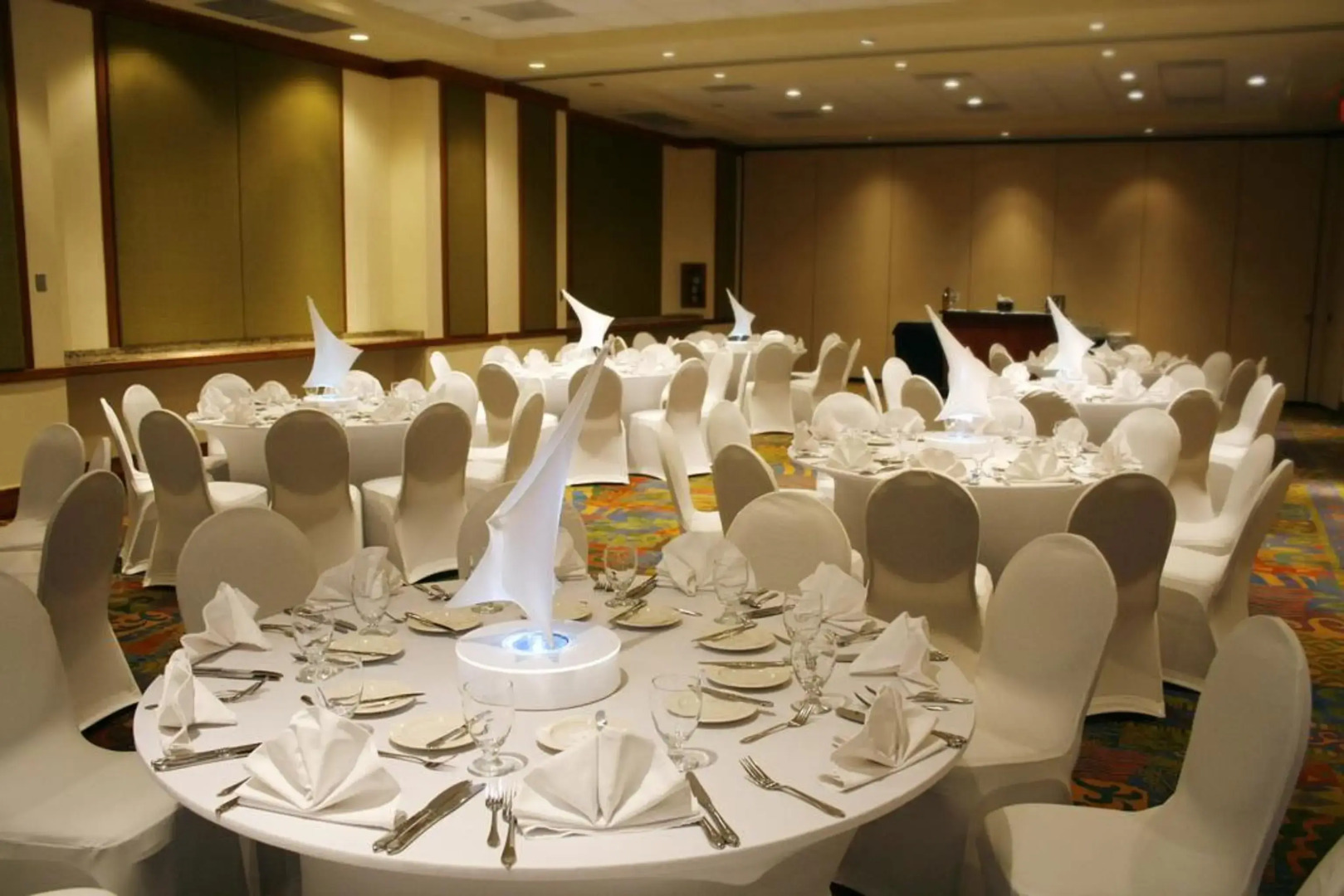 Embassy Suites by Hilton Dorado del Mar Beach Resort