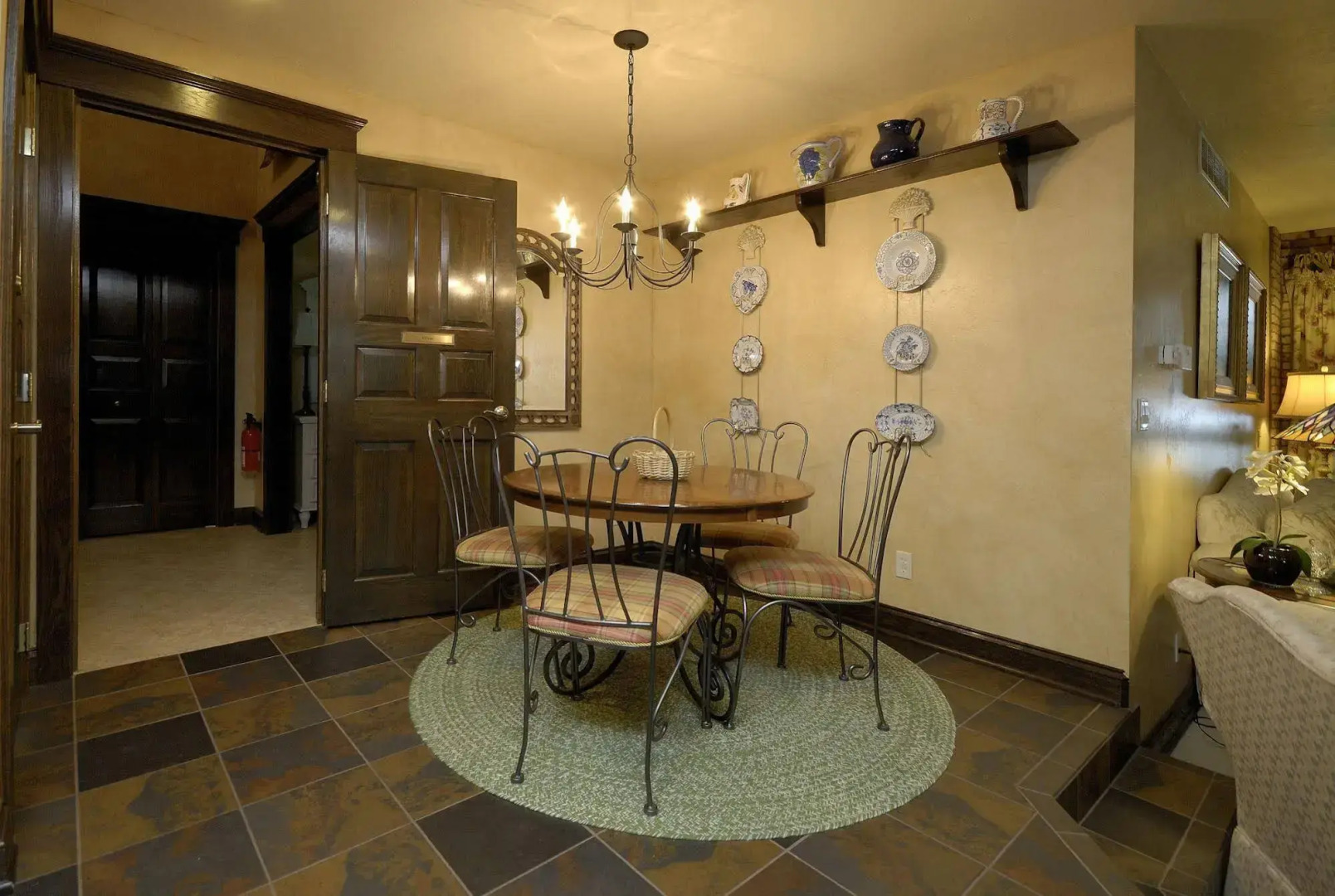 The Roost Bed and Breakfast