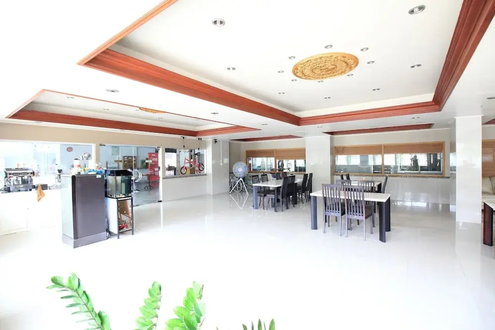 OYO 247 Diamond Place