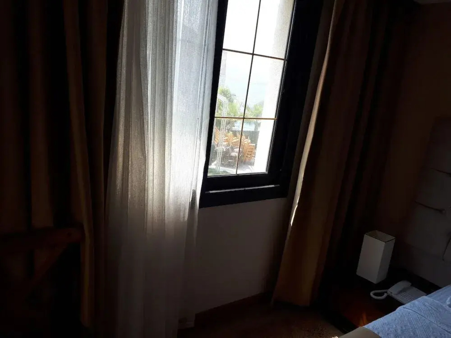 The Klazomenai Marine Hotel