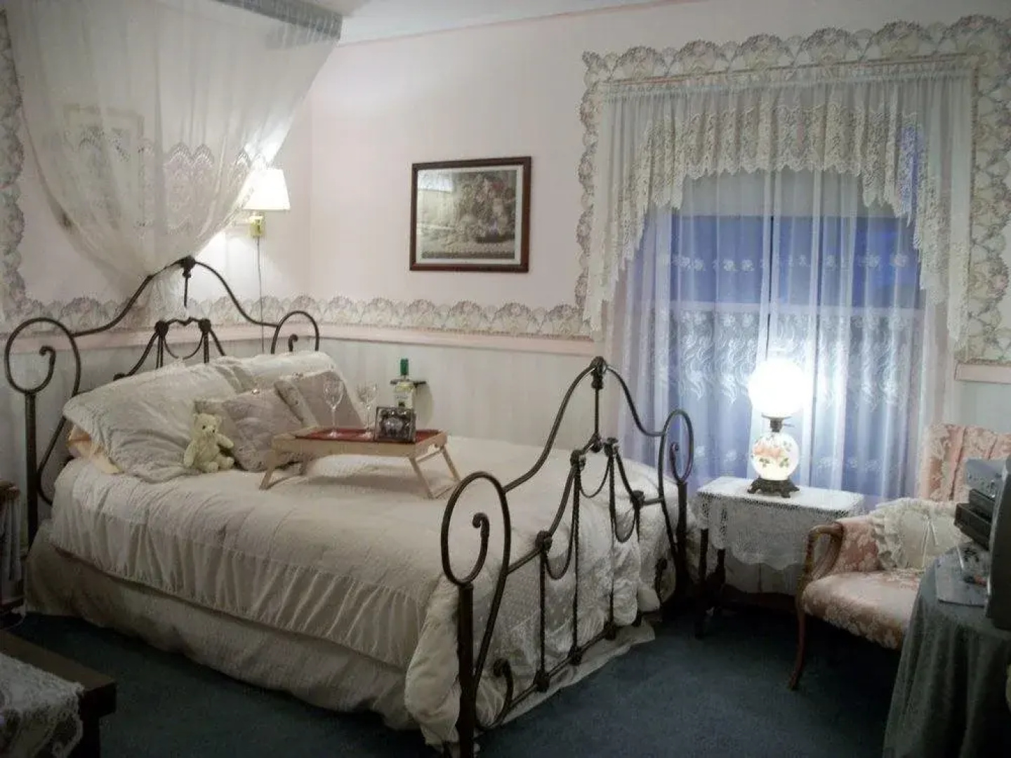 Candlelite Inn Bed & Breakfast