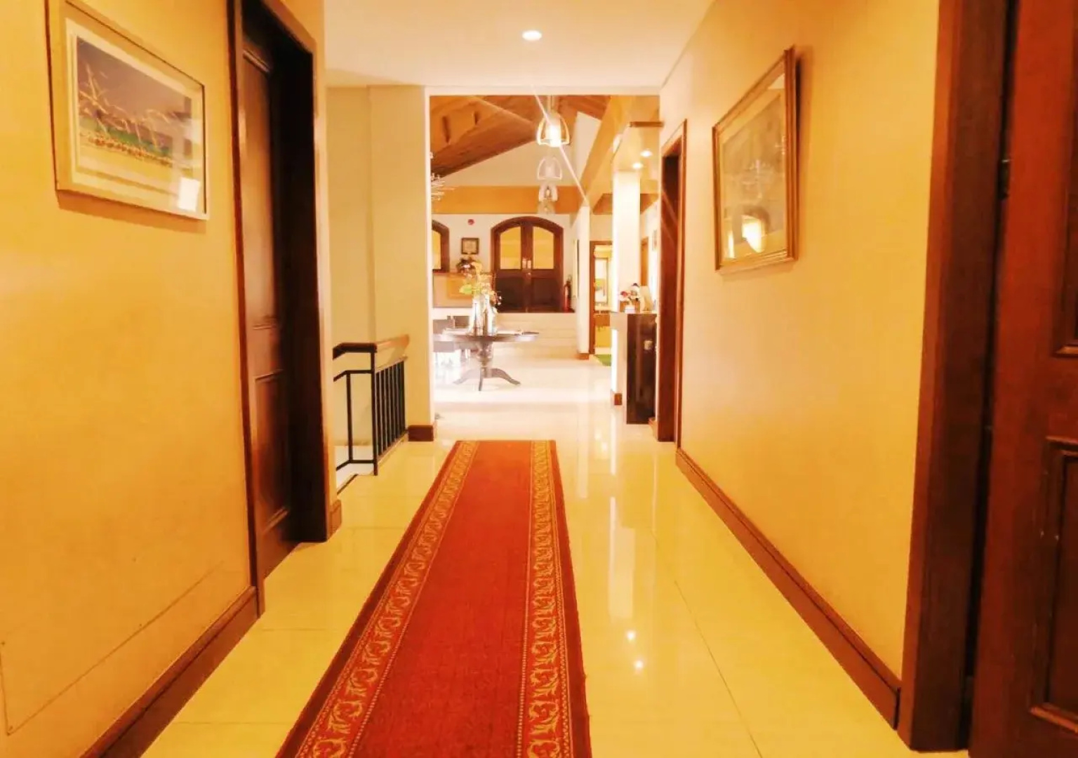 Country Chateau Hotel