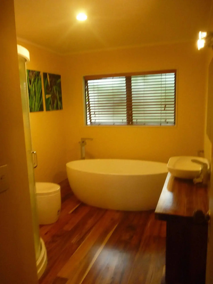 Pohutukawa Coast Bed & Breakfast