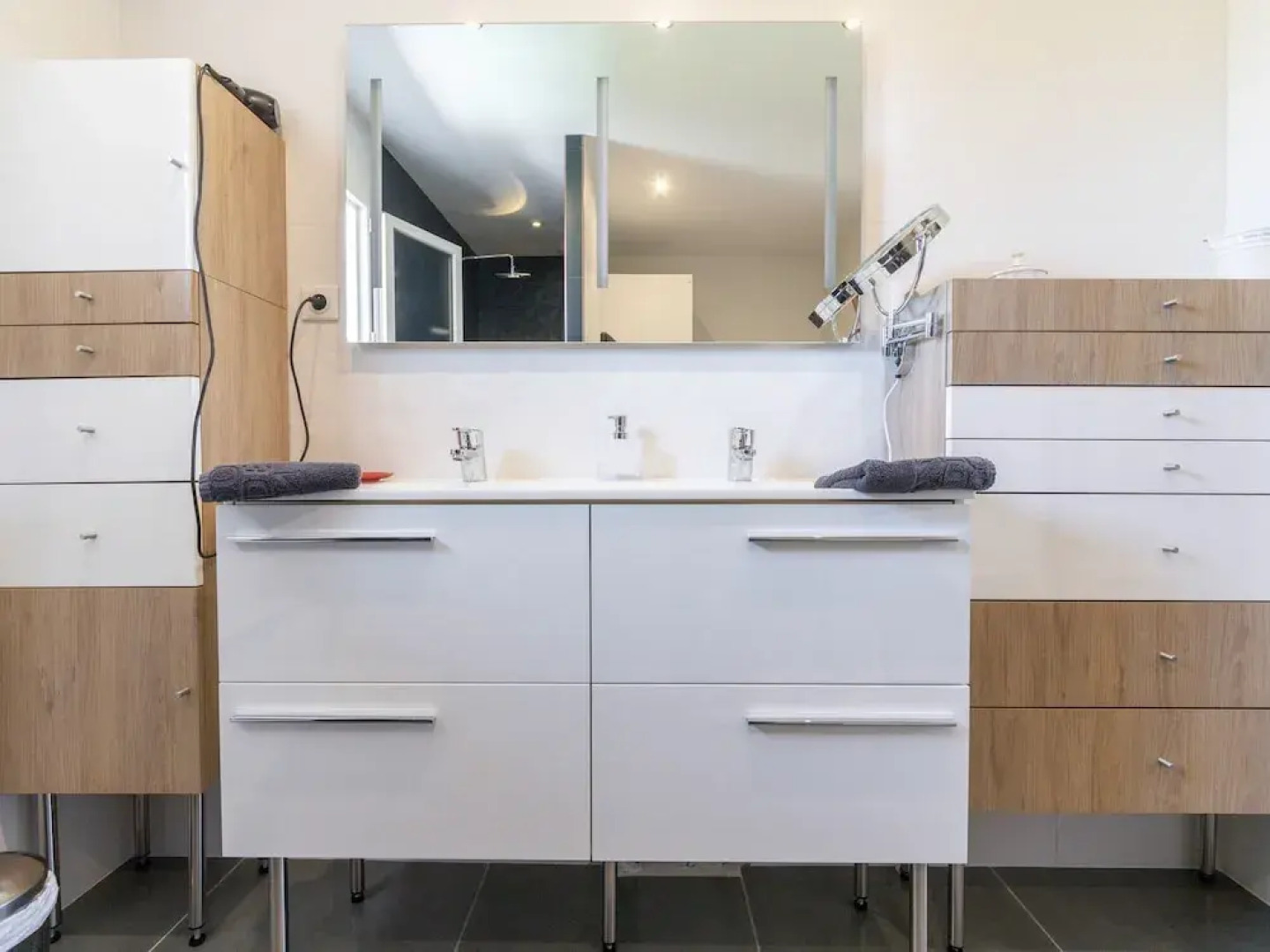 Serene Villa in Saint-Victor-la-Coste with Private Pool